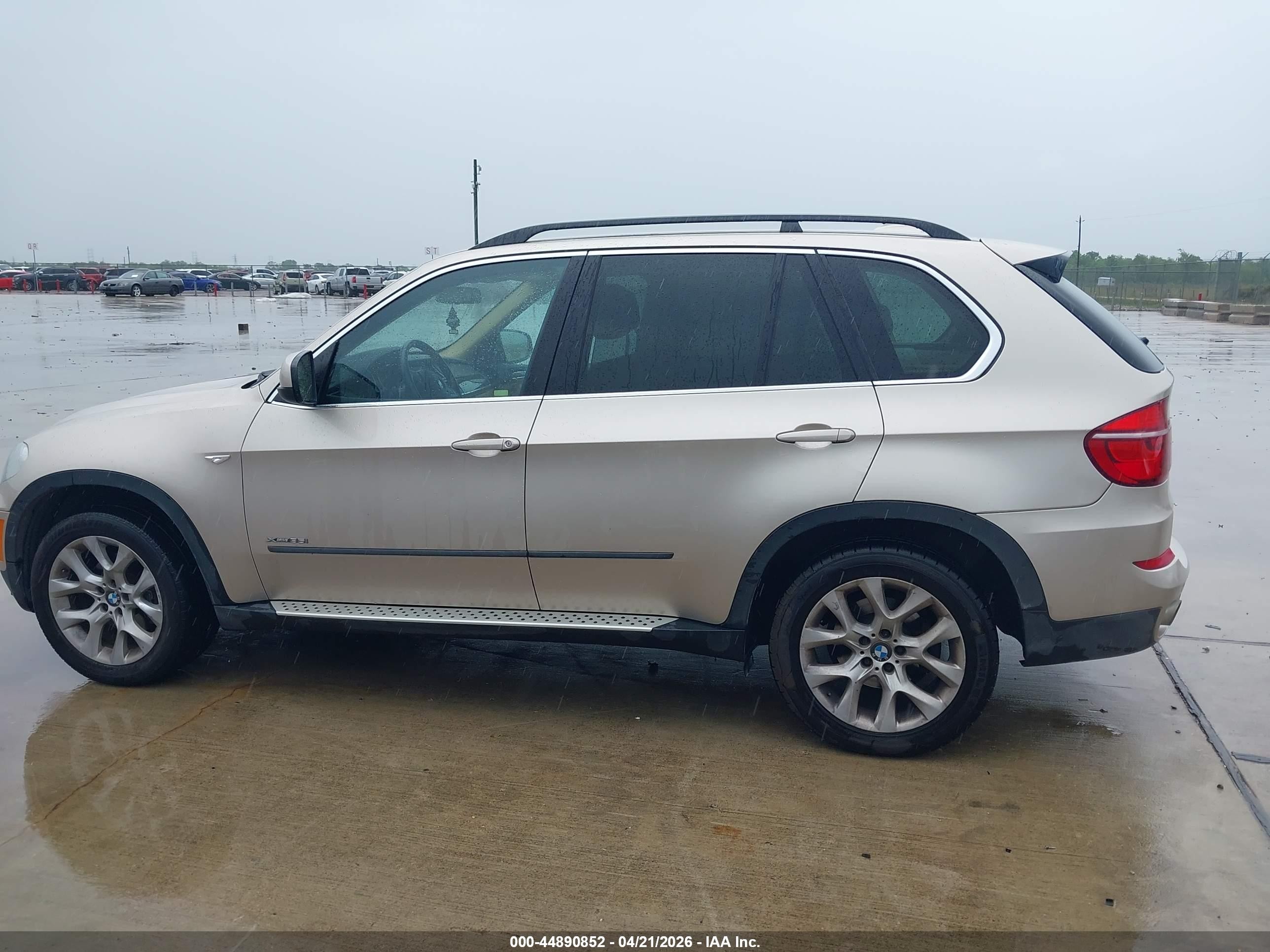 2013 Bmw X5 Xdrive35i/xdrive35i Premium/xdrive35i Sport Activity Gold vin: 5UXZV4C52D0E11348