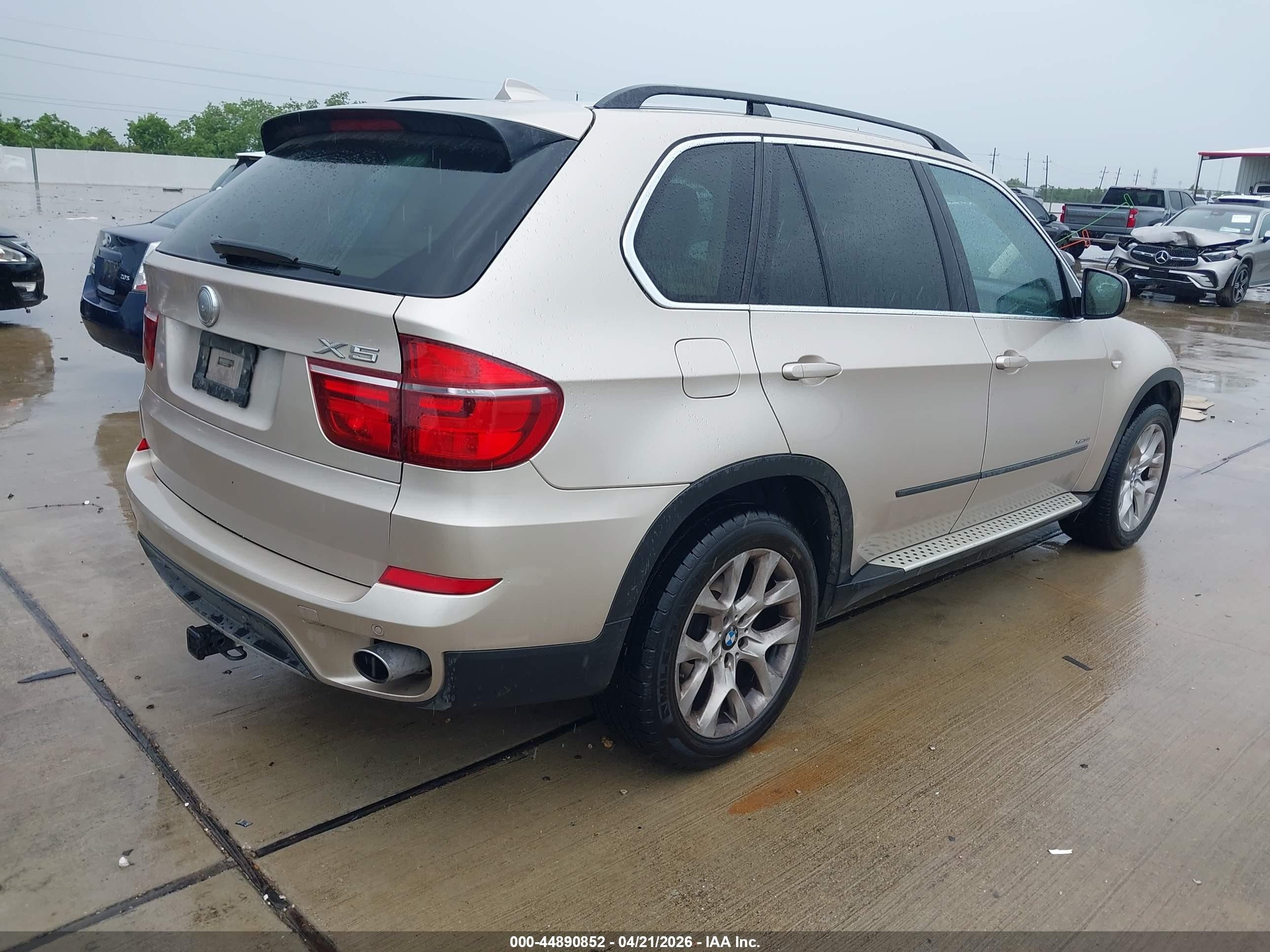 2013 Bmw X5 Xdrive35i/xdrive35i Premium/xdrive35i Sport Activity Gold vin: 5UXZV4C52D0E11348