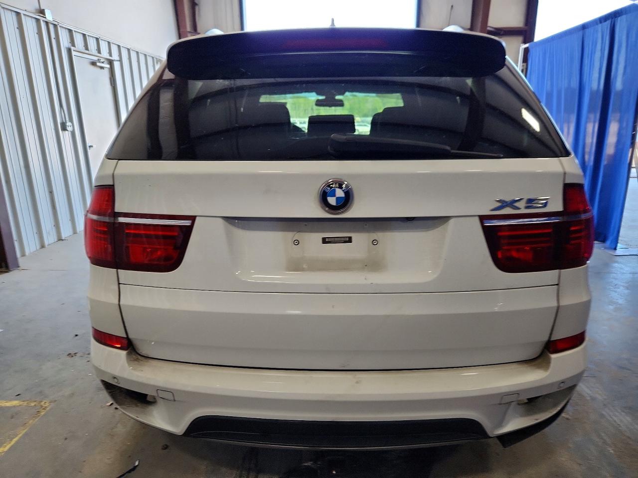2013 Bmw X5 Xdrive35i White vin: 5UXZV4C52D0G52407