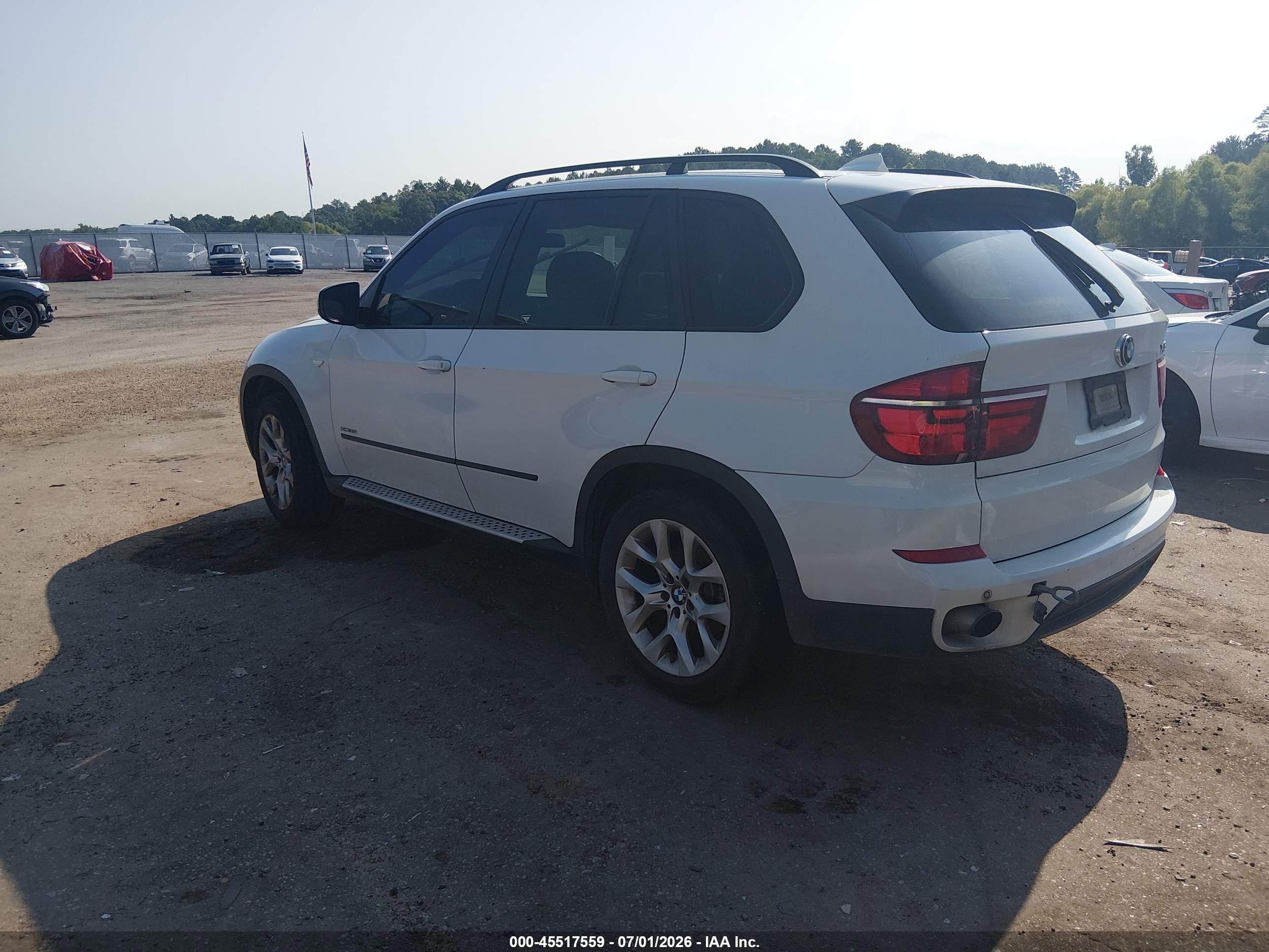 2011 Bmw X5 Xdrive35i/xdrive35i Premium/xdrive35i Sport Activity White vin: 5UXZV4C53BL402442