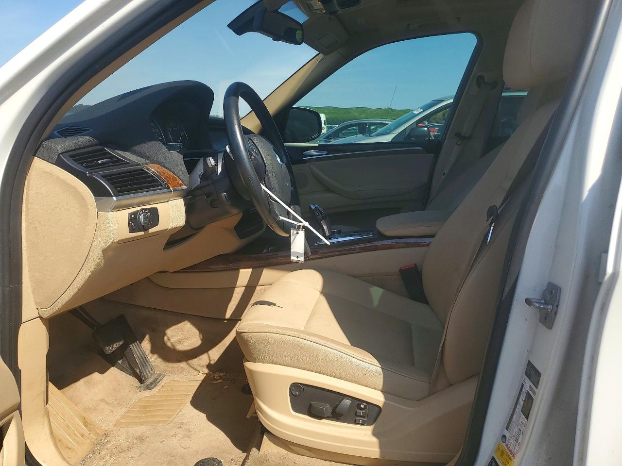 2012 Bmw X5 Xdrive35i White vin: 5UXZV4C53CL765664