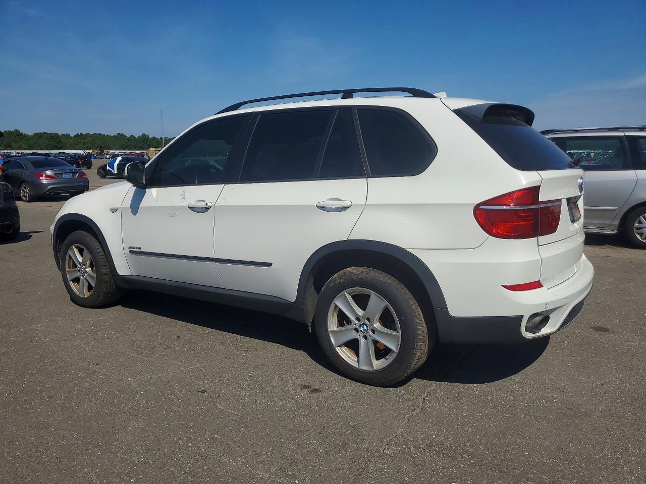 2012 Bmw X5 Xdrive35i White vin: 5UXZV4C53CL765664