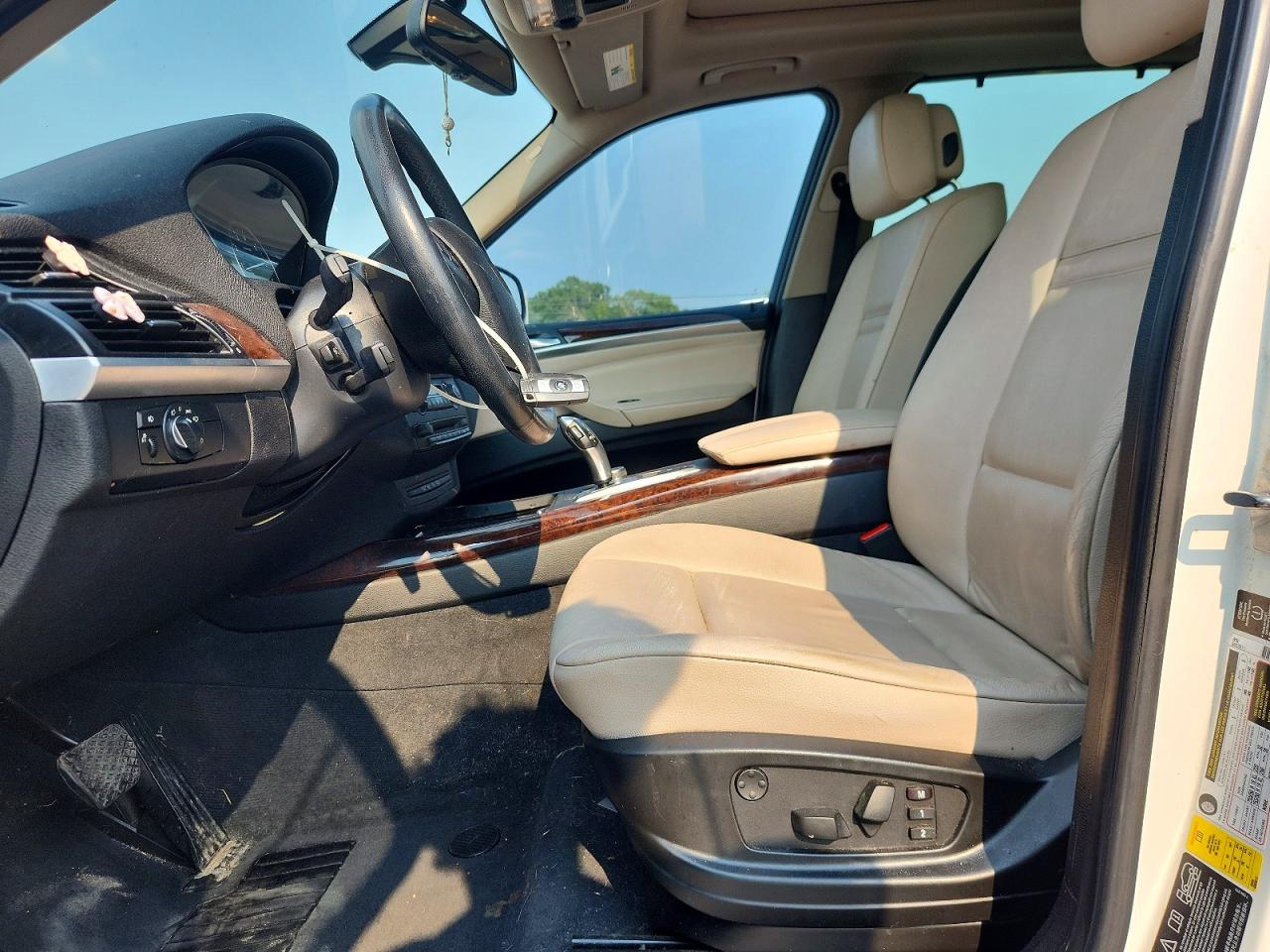2013 Bmw X5 Xdrive35i White vin: 5UXZV4C53D0B24603