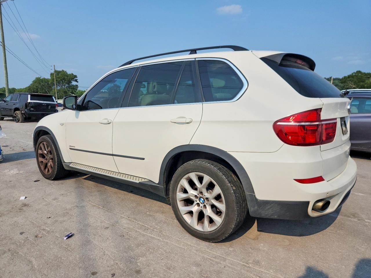 2013 Bmw X5 Xdrive35i White vin: 5UXZV4C53D0B24603