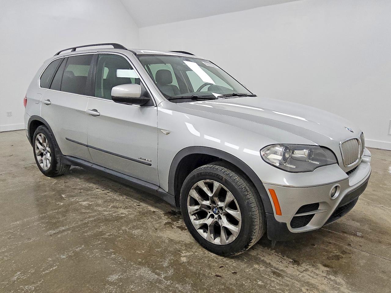2013 Bmw X5 Xdrive35i Silver vin: 5UXZV4C53D0E00908