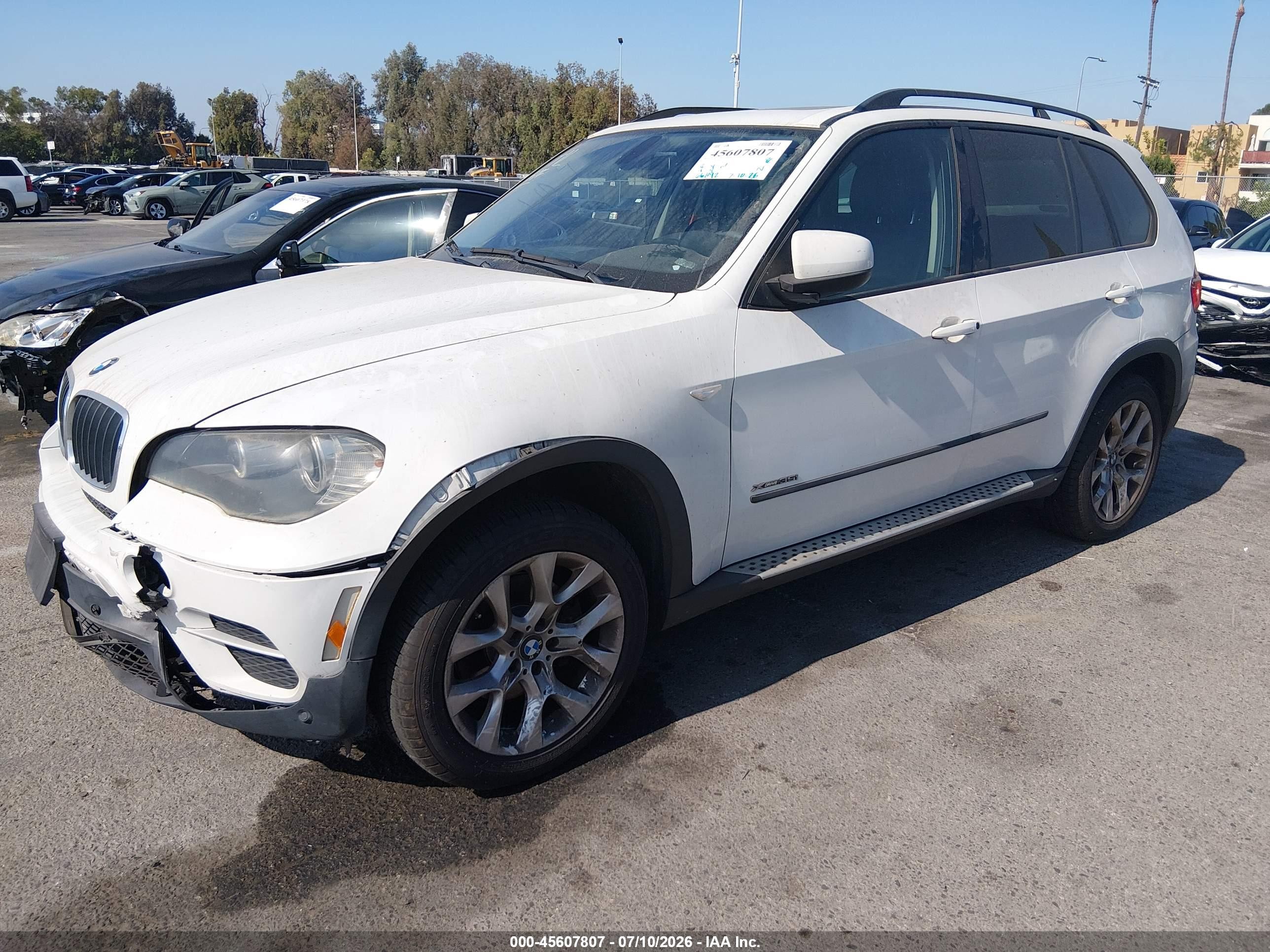 2011 Bmw X5 Xdrive35i/xdrive35i Premium/xdrive35i Sport Activity White vin: 5UXZV4C54BL743090