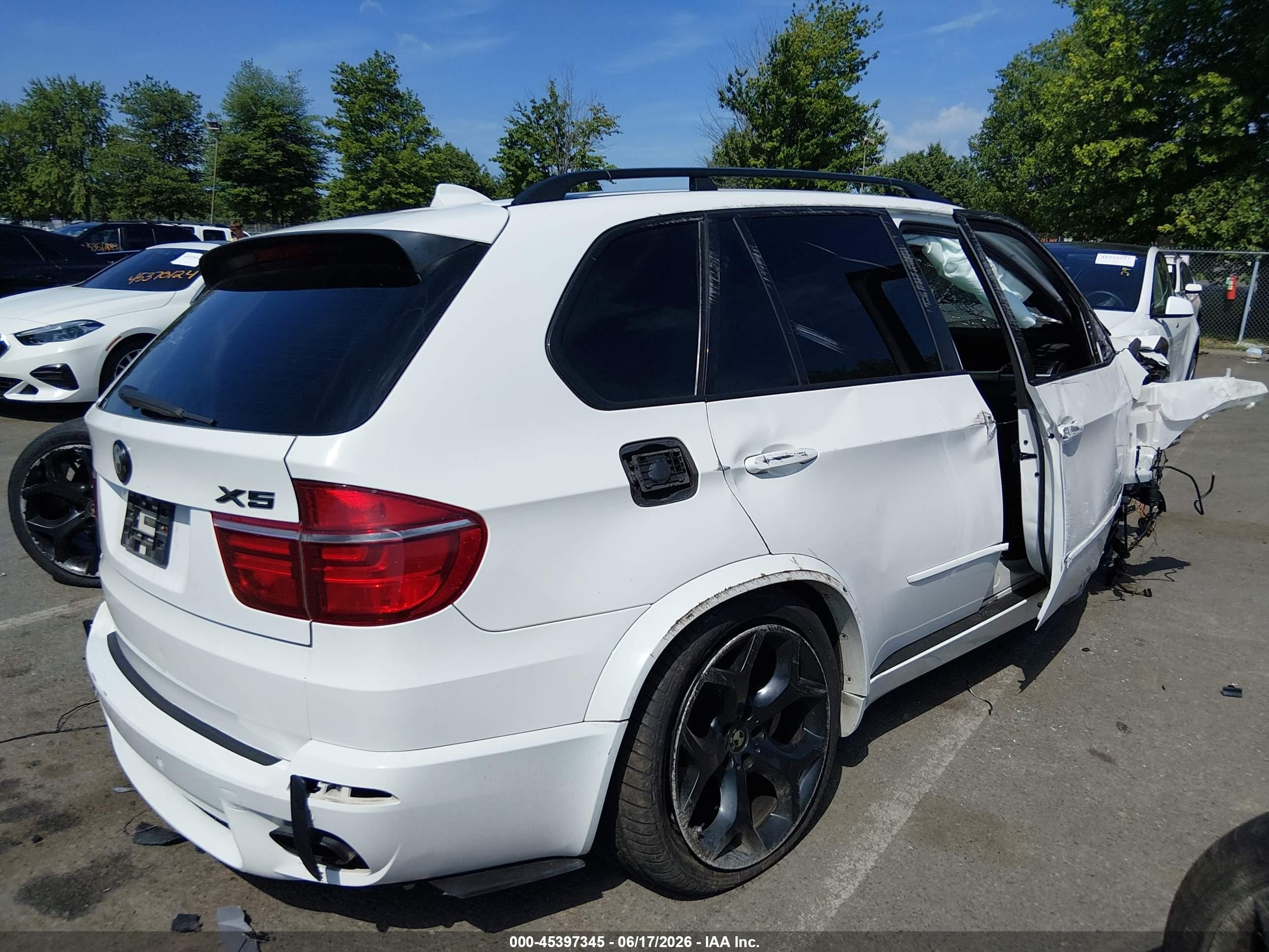 2012 Bmw X5 Xdrive35i/xdrive35i Premium/xdrive35i Sport Activity White vin: 5UXZV4C54CL750123