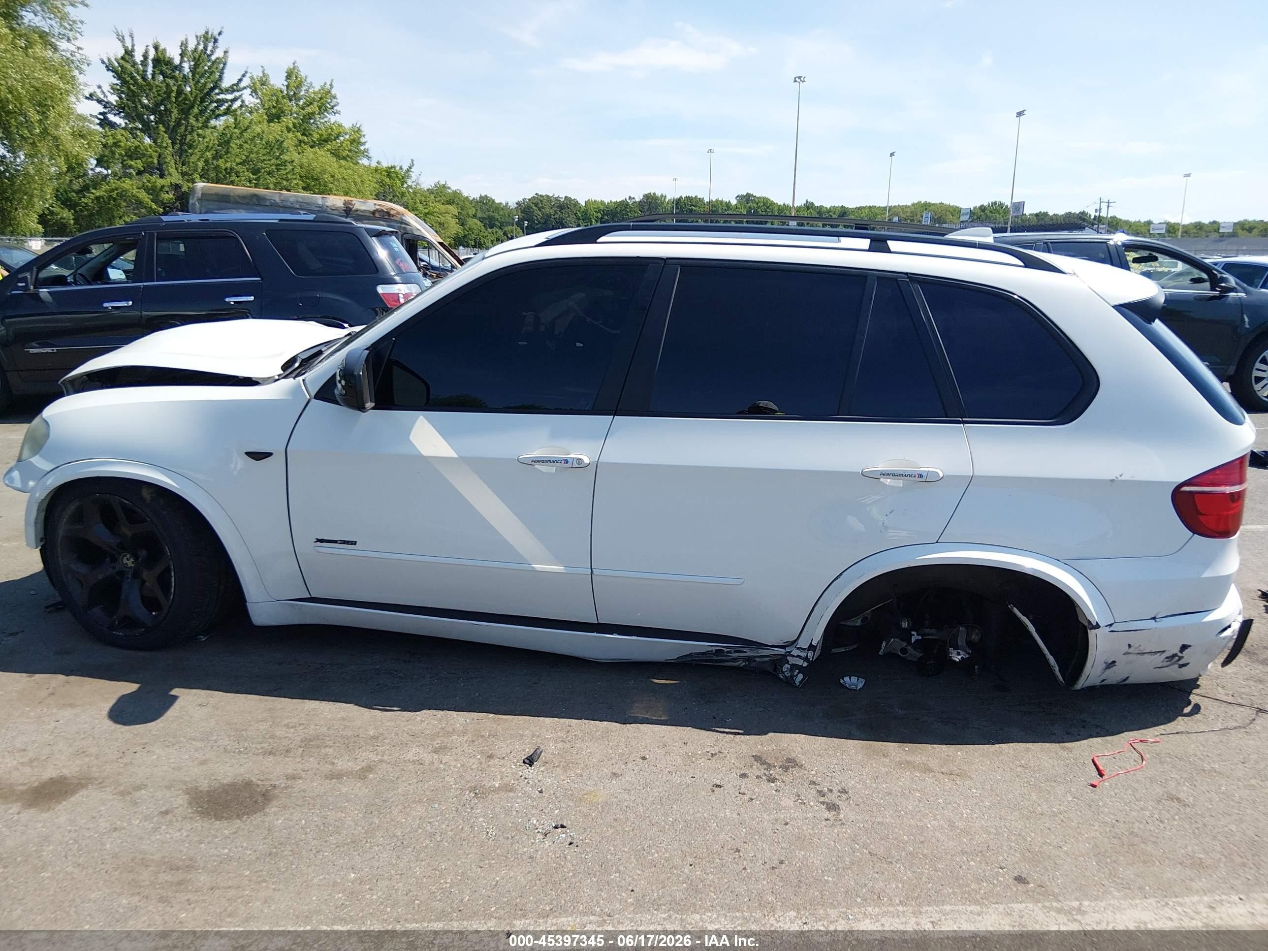 2012 Bmw X5 Xdrive35i/xdrive35i Premium/xdrive35i Sport Activity White vin: 5UXZV4C54CL750123