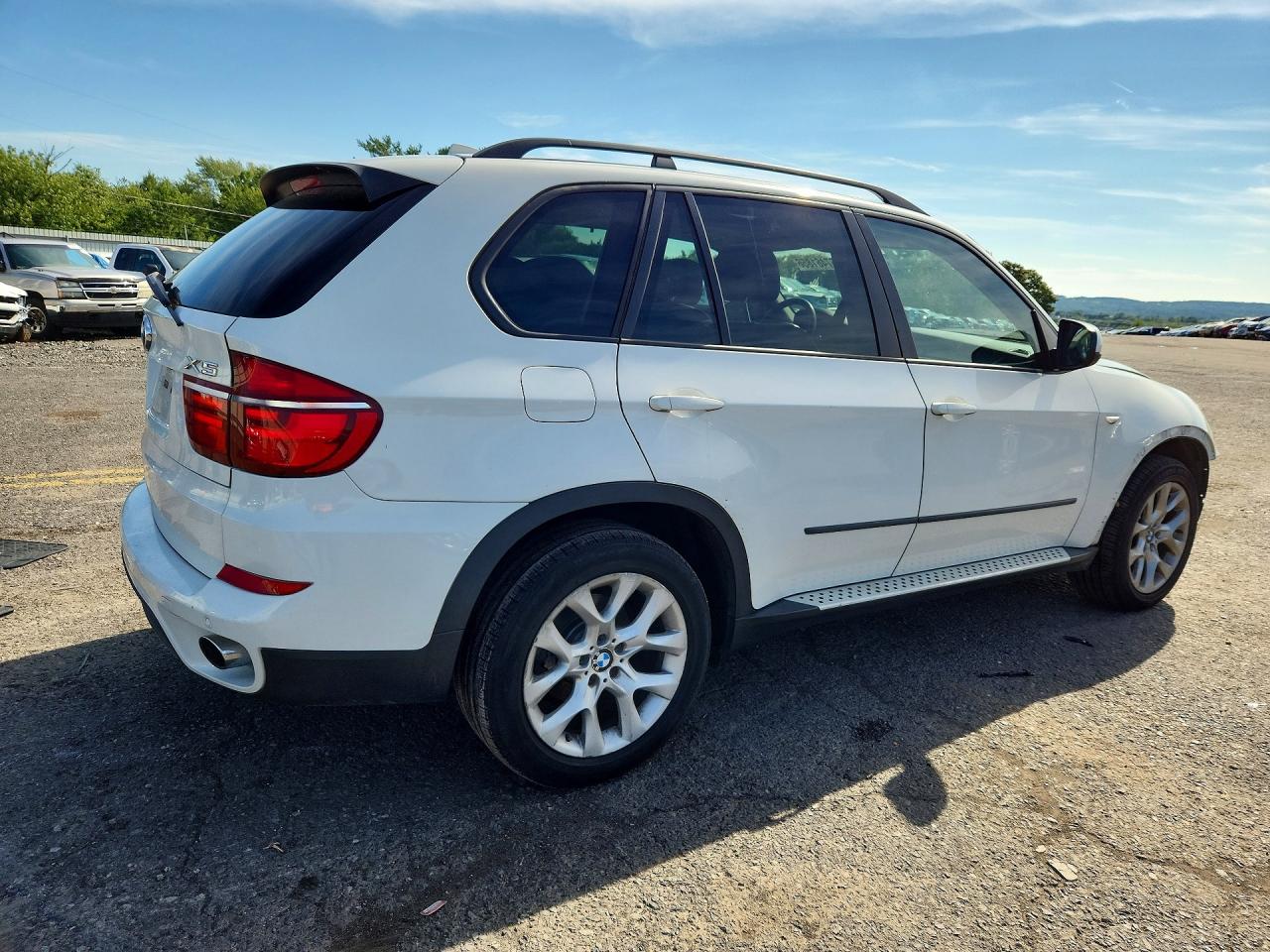 2012 Bmw X5 Xdrive35i White vin: 5UXZV4C54CL990417