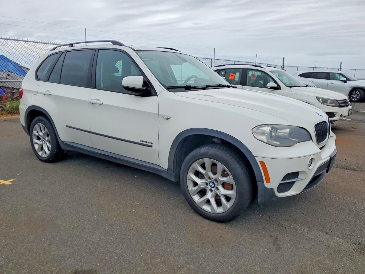 2013 Bmw X5 Xdrive35i Белый vin: 5UXZV4C54D0B04845