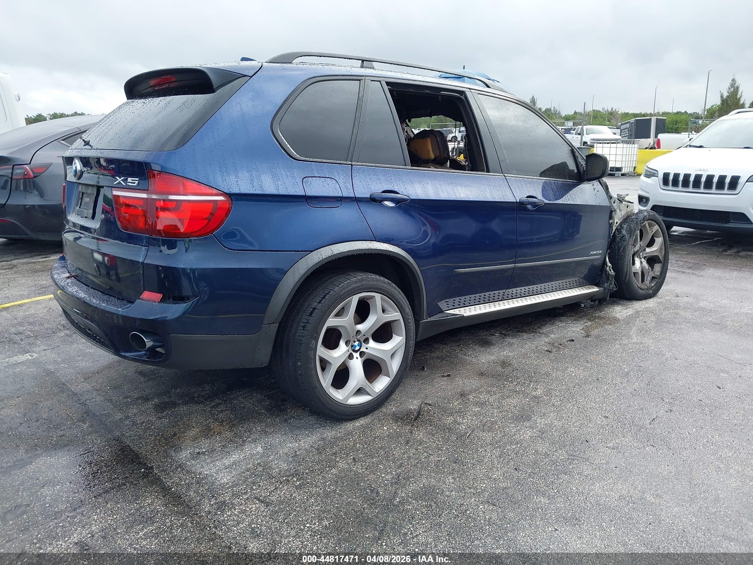 2013 Bmw X5 Xdrive35i/xdrive35i Premium/xdrive35i Sport Activity Blue vin: 5UXZV4C54D0B07728