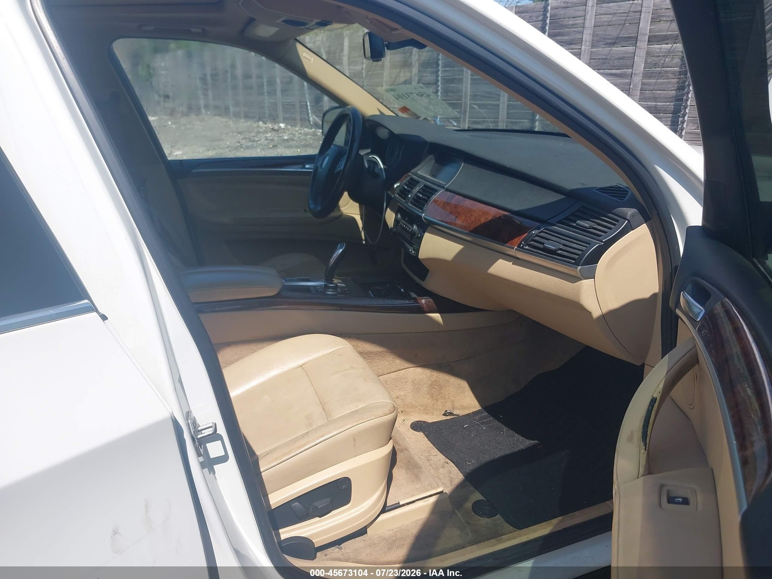 2013 Bmw X5 Xdrive35i/xdrive35i Premium/xdrive35i Sport Activity White vin: 5UXZV4C54D0B19975