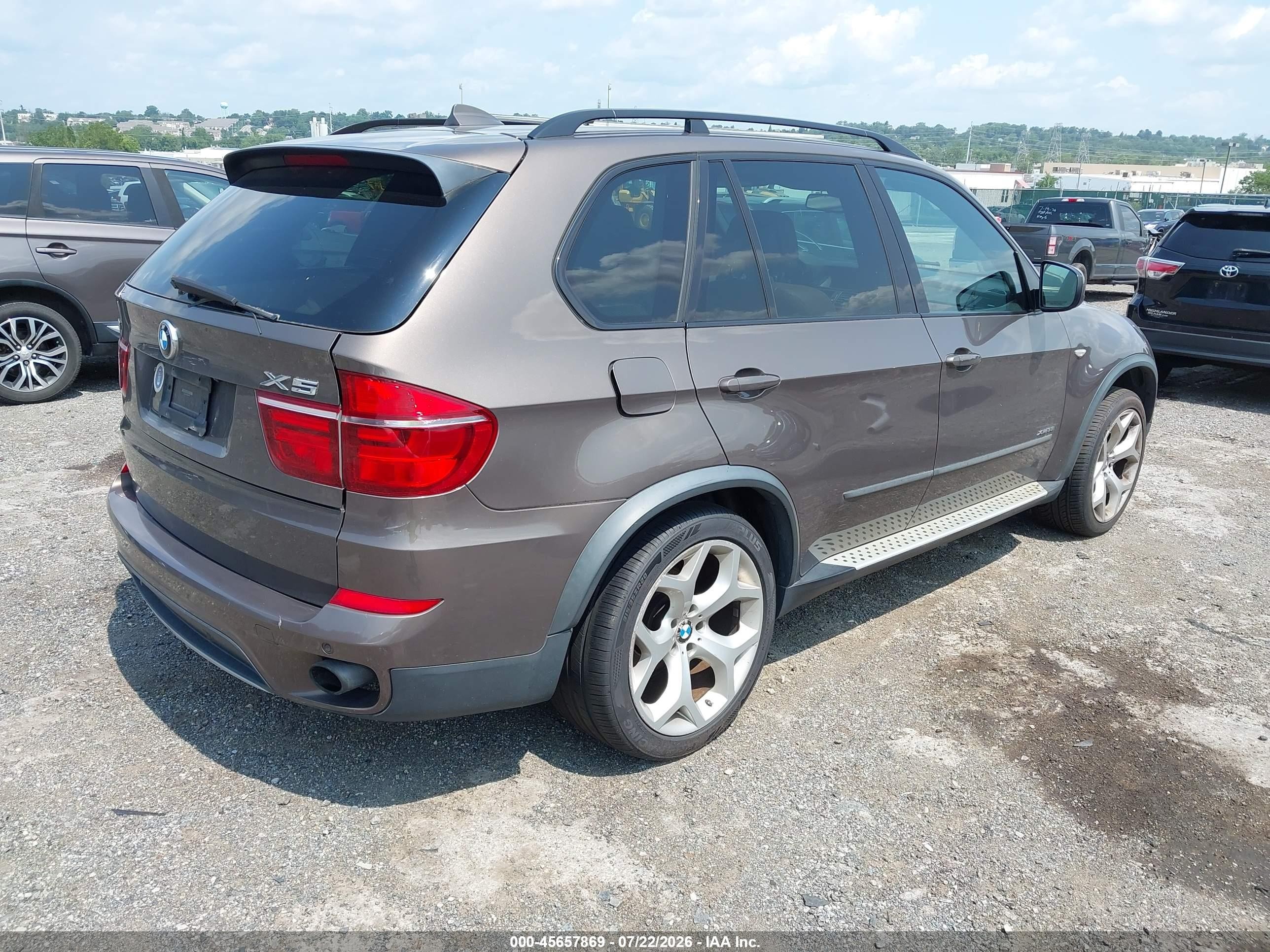 2013 Bmw X5 Бежевый vin: 5UXZV4C54DL993108