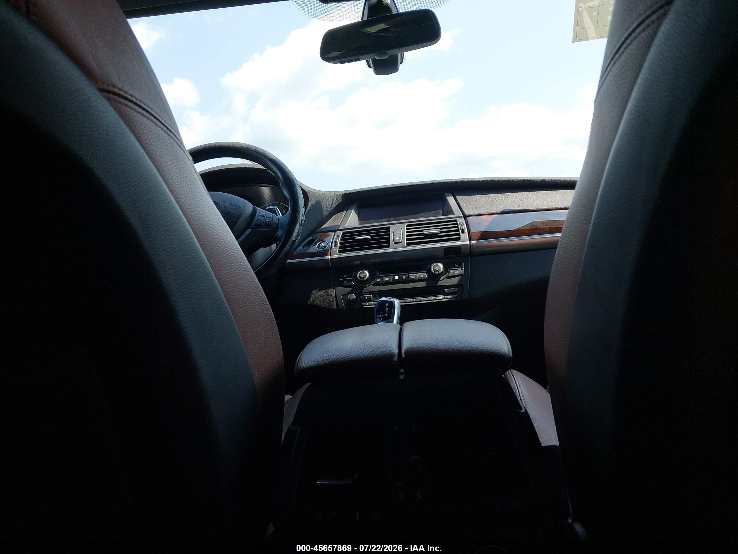 2013 Bmw X5 Бежевый vin: 5UXZV4C54DL993108