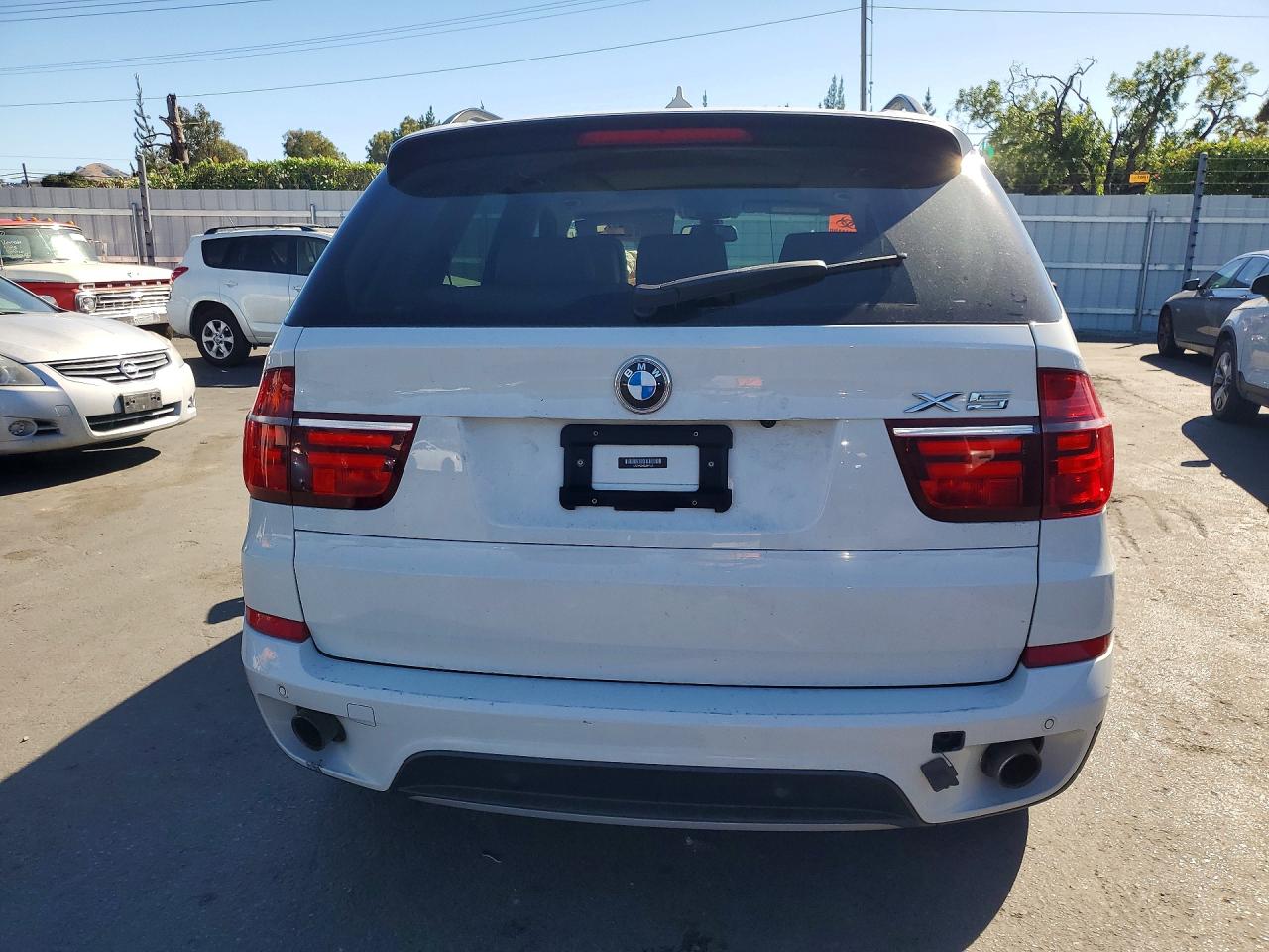 2013 Bmw X5 Xdrive35i White vin: 5UXZV4C54DL994680