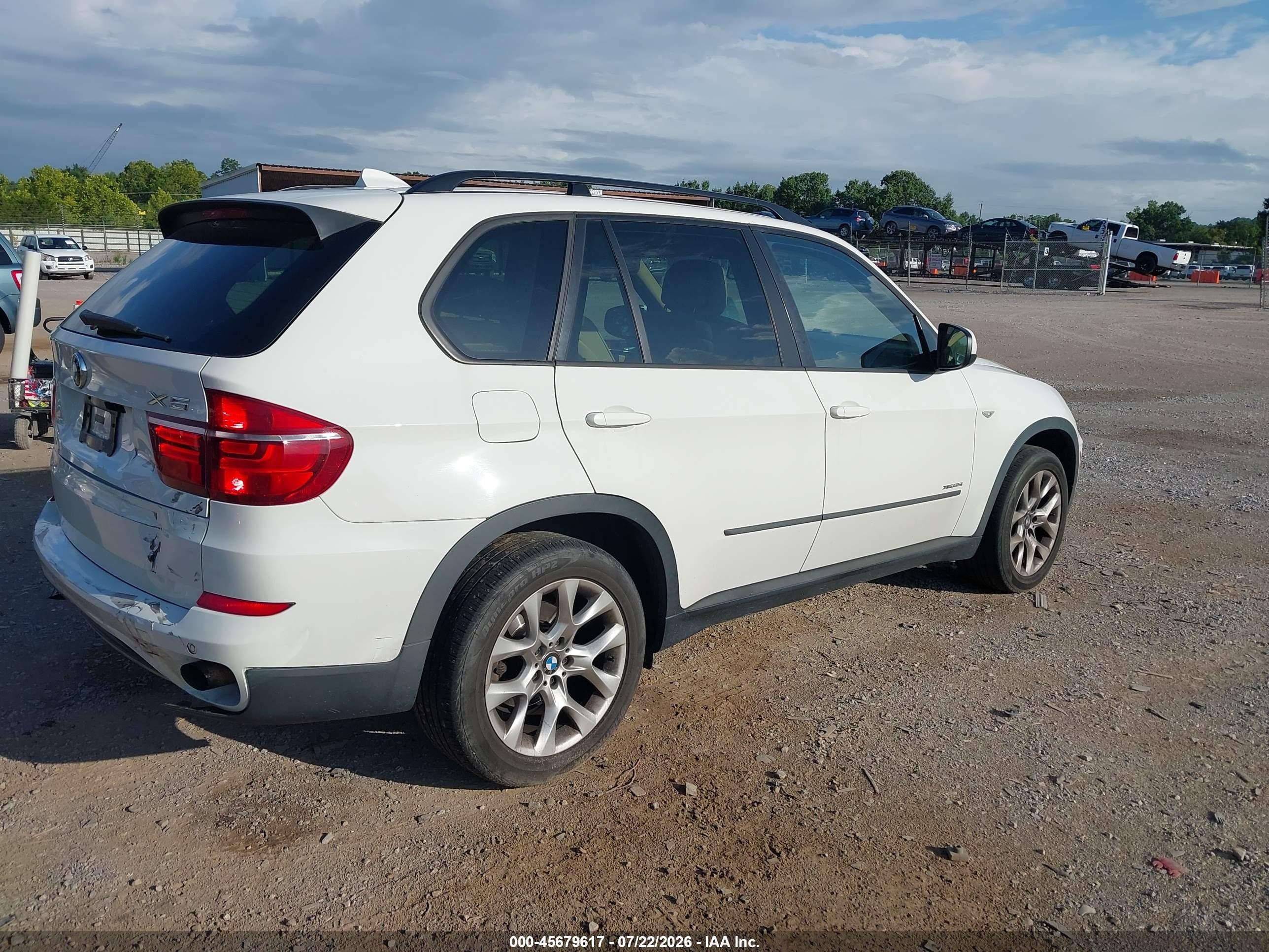 2012 Bmw X5 Xdrive35i/xdrive35i Premium/xdrive35i Sport Activity White vin: 5UXZV4C55CL751104