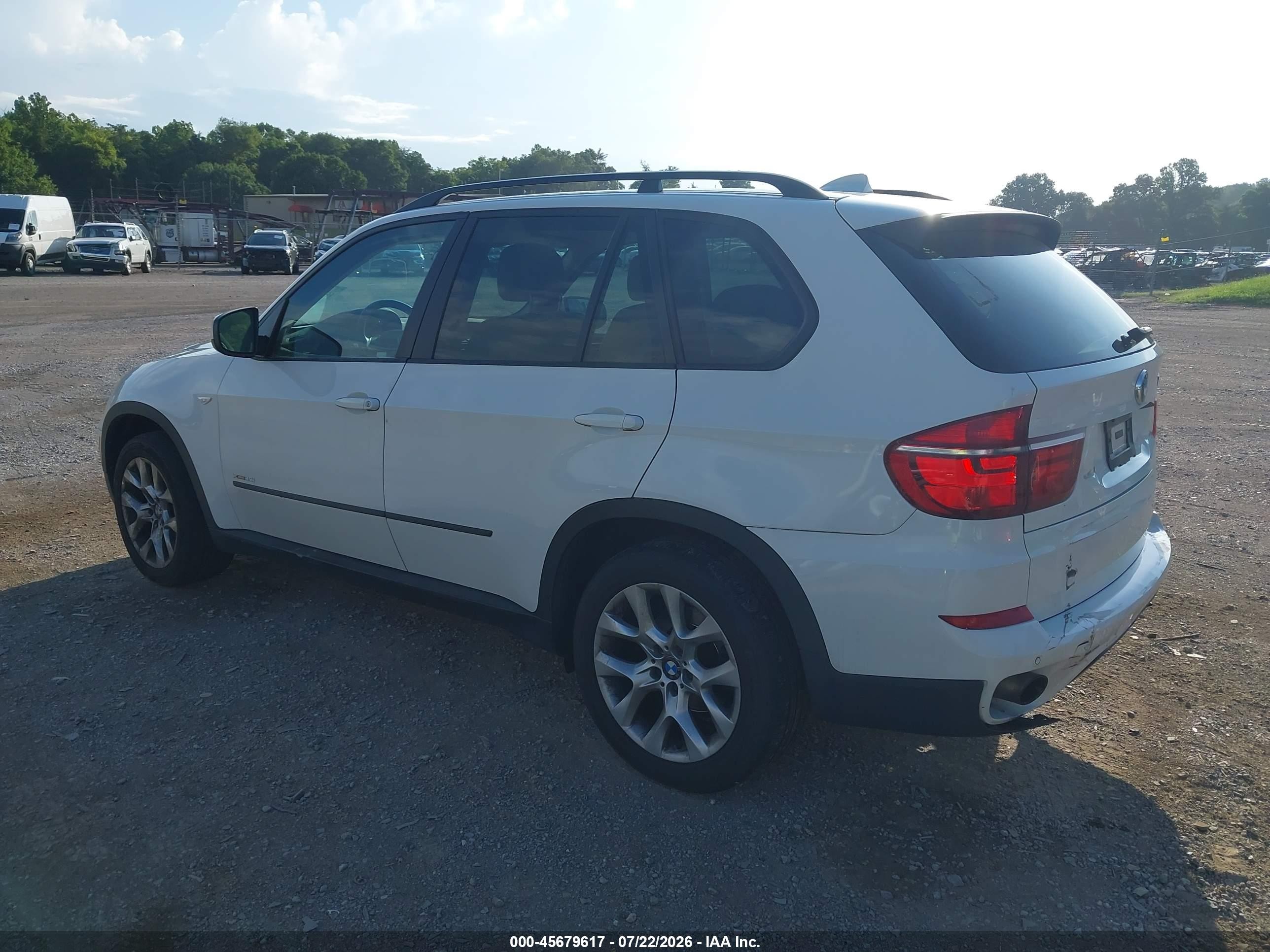 2012 Bmw X5 Xdrive35i/xdrive35i Premium/xdrive35i Sport Activity White vin: 5UXZV4C55CL751104