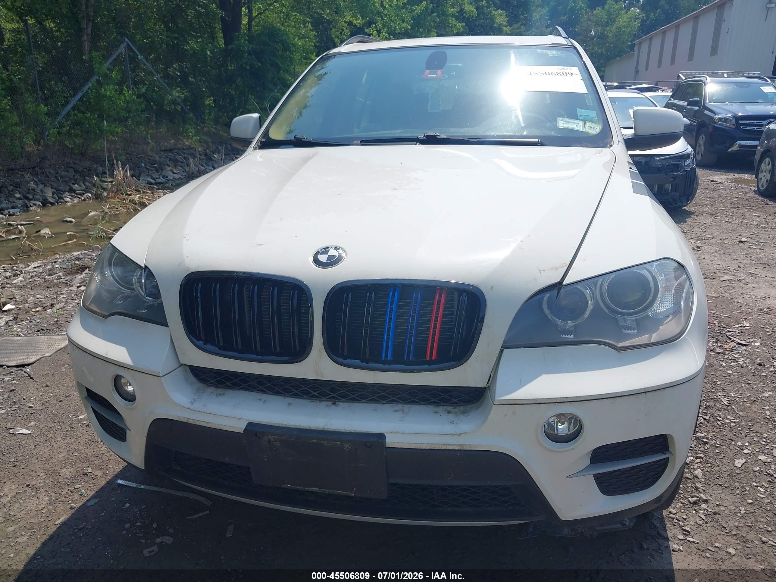 2013 Bmw X5 Xdrive35i/xdrive35i Premium/xdrive35i Sport Activity White vin: 5UXZV4C55D0G51350