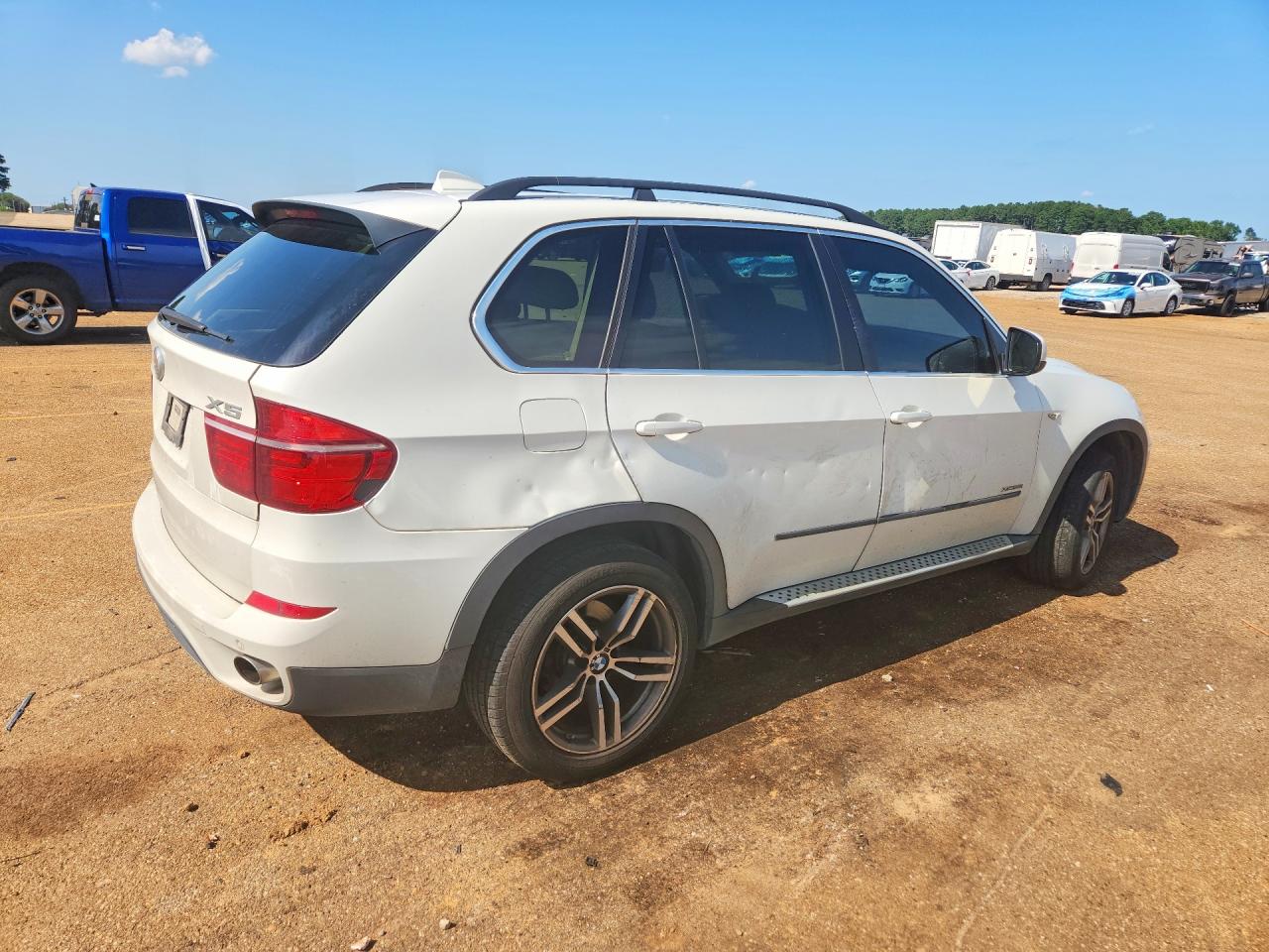 2013 Bmw X5 Xdrive35i White vin: 5UXZV4C55D0G54023