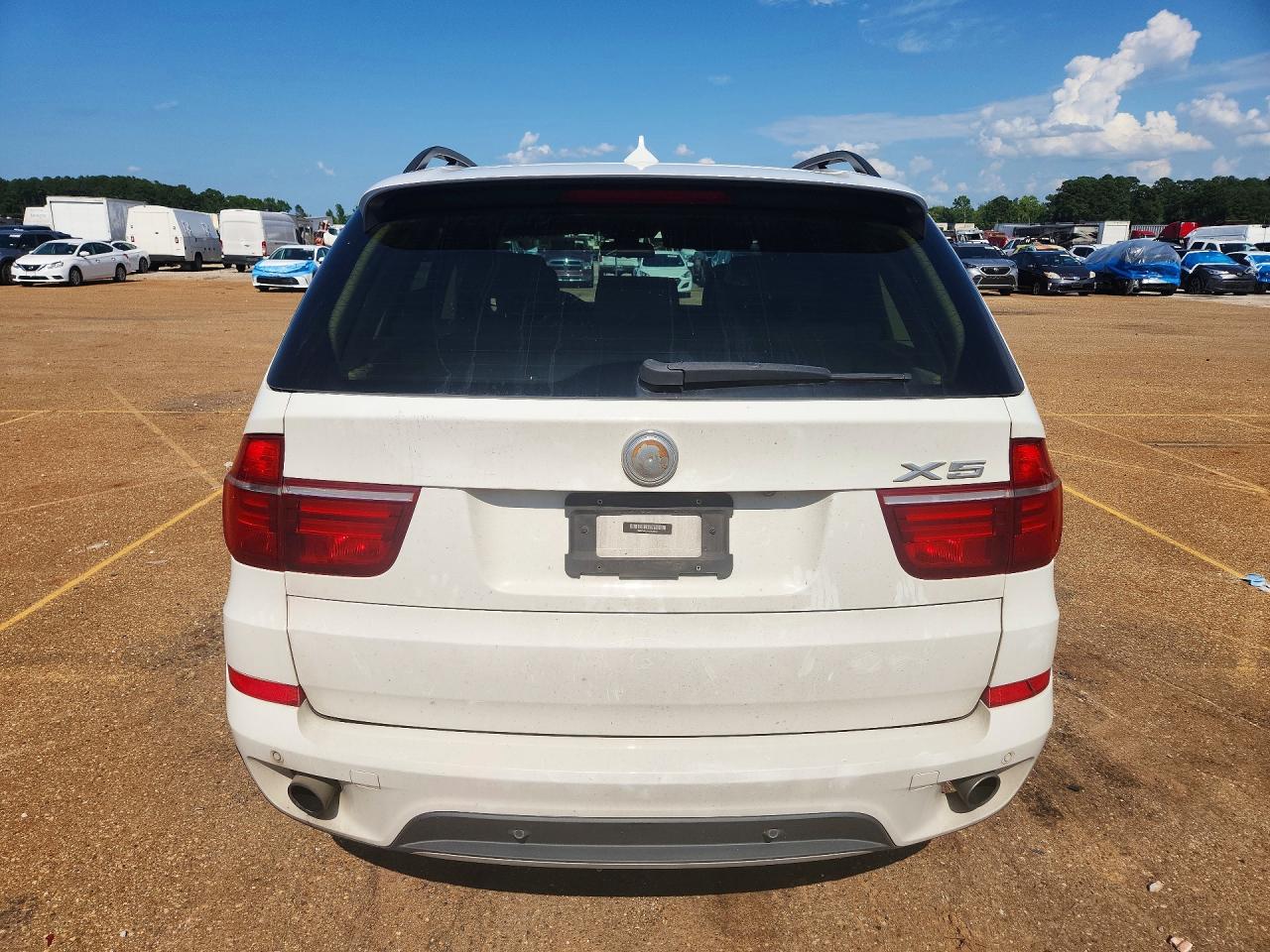 2013 Bmw X5 Xdrive35i White vin: 5UXZV4C55D0G54023