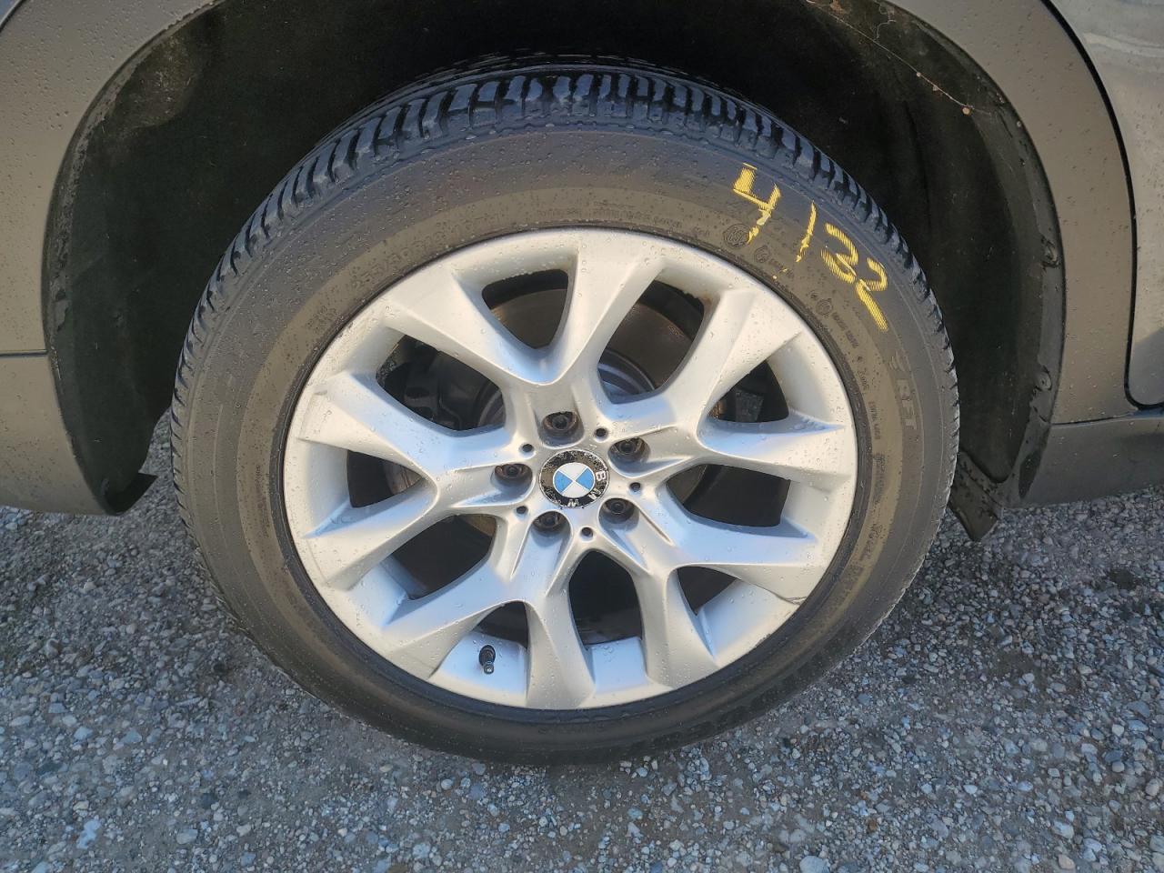 2012 Bmw X5 Xdrive35i Gray vin: 5UXZV4C56CL757767 Damage: Right Rear Wheel, Curb Rash, 7 To 8 Inches