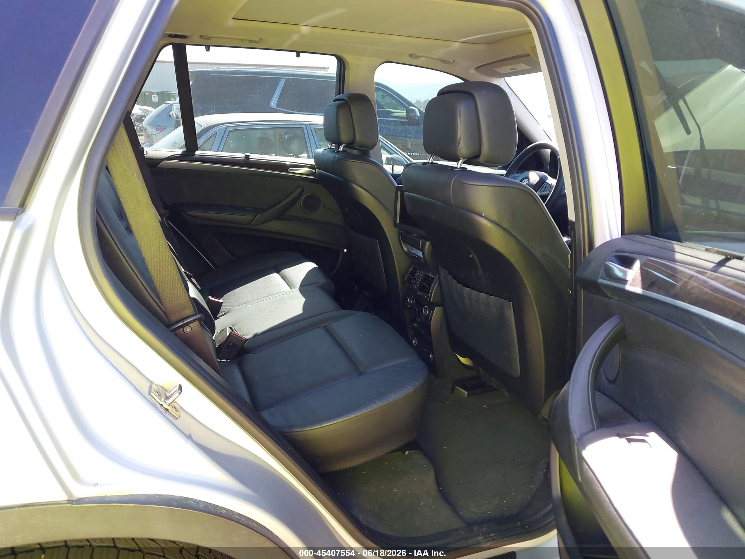 2012 Bmw X5 Xdrive35i/xdrive35i Premium/xdrive35i Sport Activity Silver vin: 5UXZV4C56CL765528