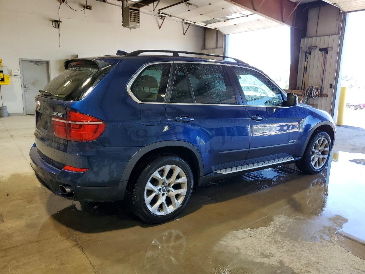2013 Bmw X5 Xdrive35i Blue vin: 5UXZV4C56D0B14700