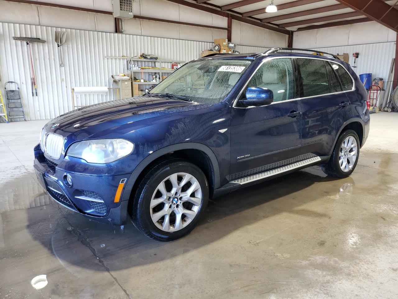 2013 Bmw X5 Xdrive35i Blue vin: 5UXZV4C56D0B14700 Damage: Left Front Door, Dent(S) W/ Paint Dmg, 1/8 To 1/2 Inch