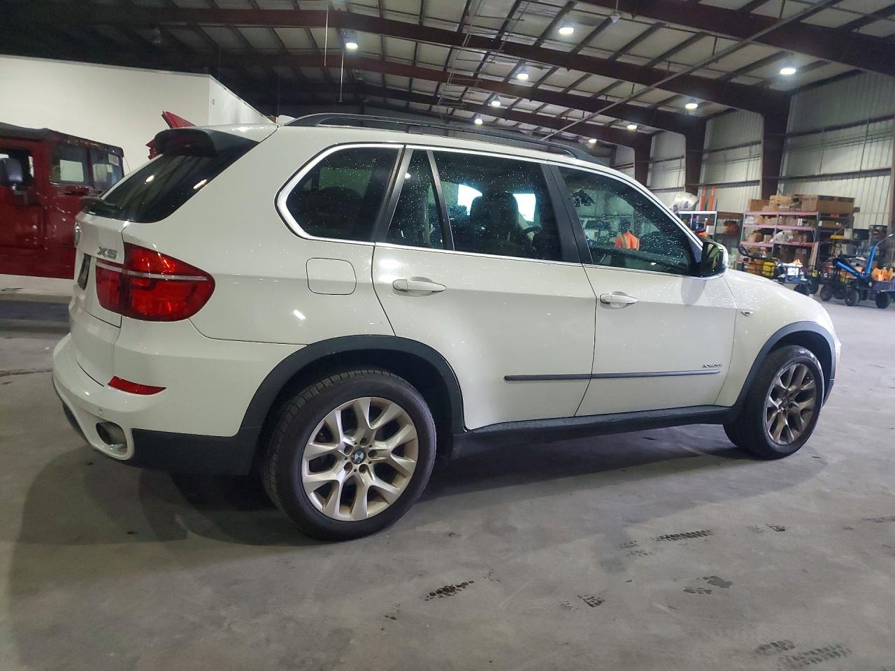 2013 Bmw X5 Xdrive35i White vin: 5UXZV4C56D0B17404