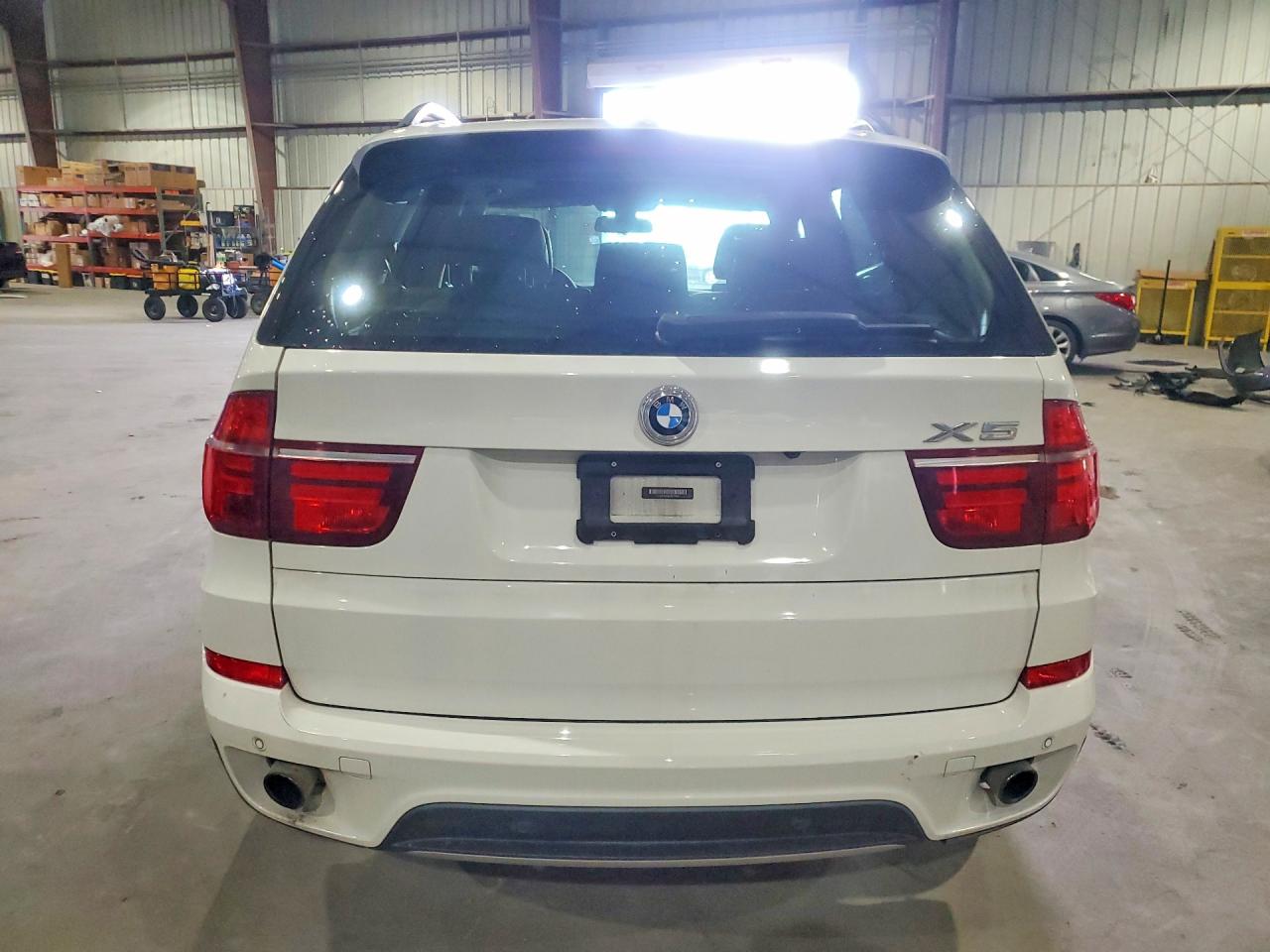 2013 Bmw X5 Xdrive35i White vin: 5UXZV4C56D0B17404