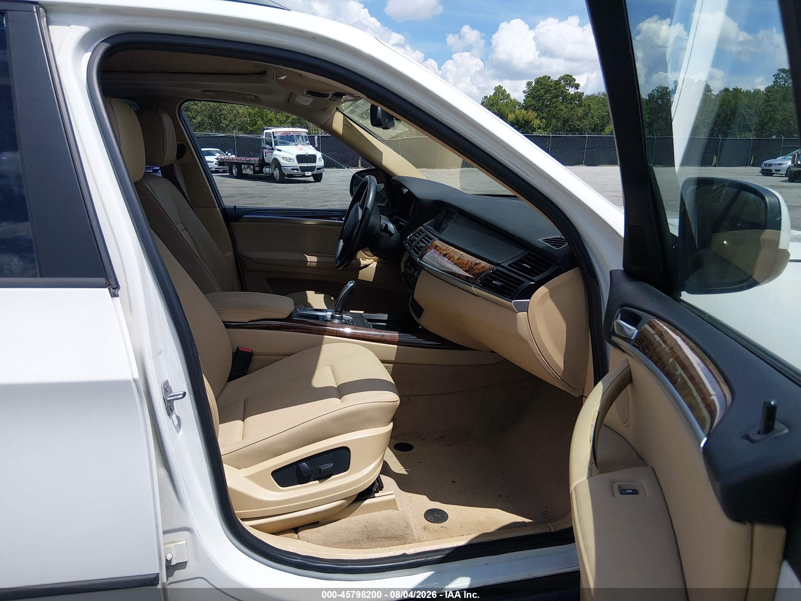2013 Bmw X5 Xdrive35i/xdrive35i Premium/xdrive35i Sport Activity White vin: 5UXZV4C56D0E00384