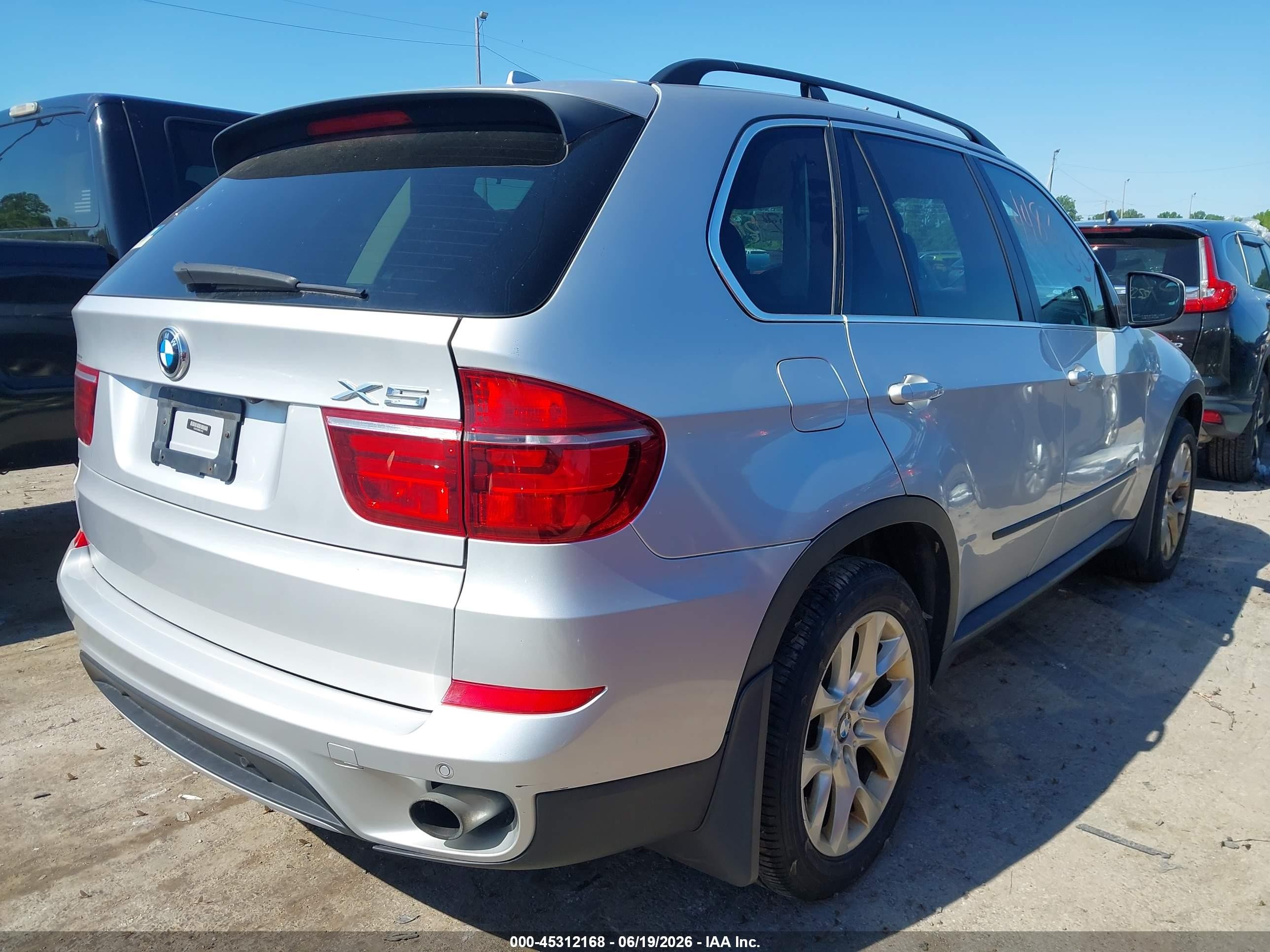 2013 Bmw X5 Xdrive35i/xdrive35i Premium/xdrive35i Sport Activity Silver vin: 5UXZV4C56D0E14415