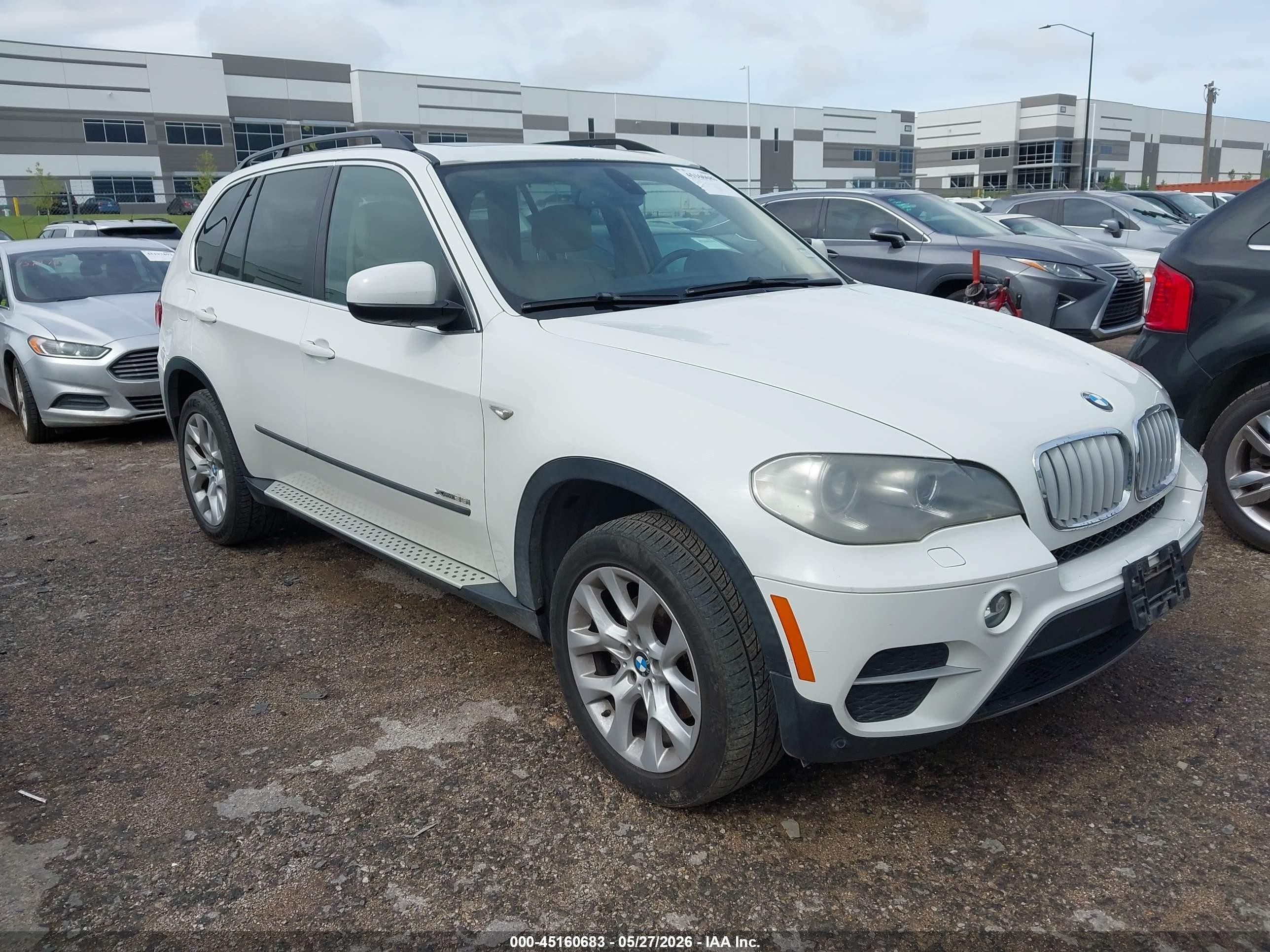 2013 Bmw X5 Xdrive35i/xdrive35i Premium/xdrive35i Sport Activity White vin: 5UXZV4C56D0G56377