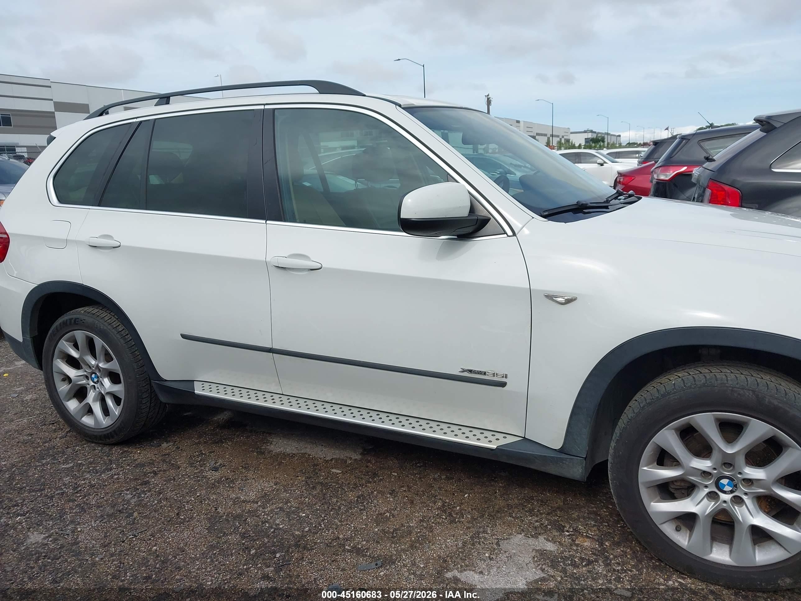 2013 Bmw X5 Xdrive35i/xdrive35i Premium/xdrive35i Sport Activity White vin: 5UXZV4C56D0G56377