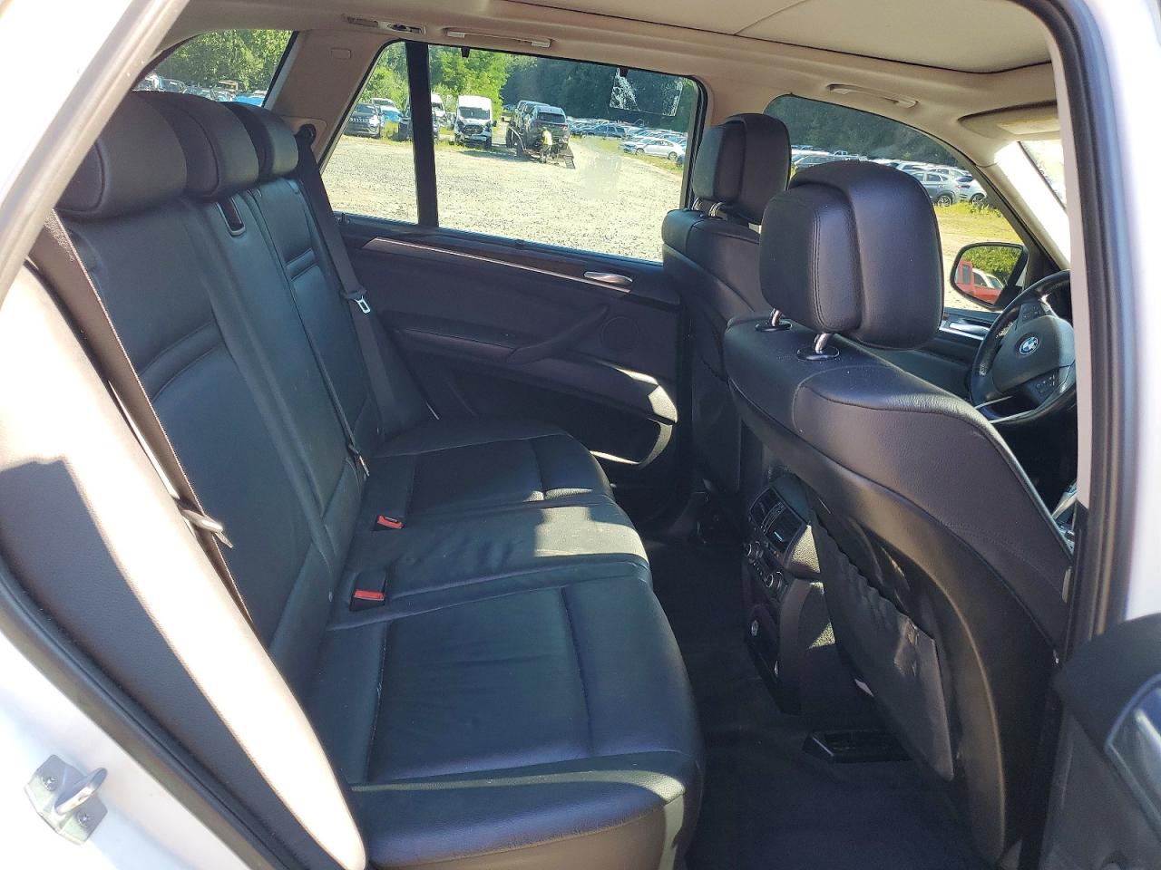 2013 Bmw X5 Xdrive35i White vin: 5UXZV4C56D0G57156