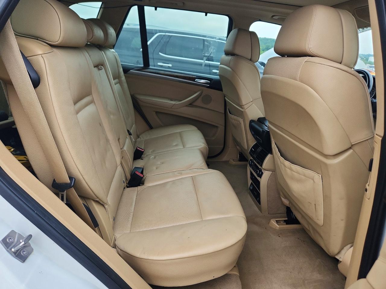 2013 Bmw X5 Xdrive35i White vin: 5UXZV4C56DL993319