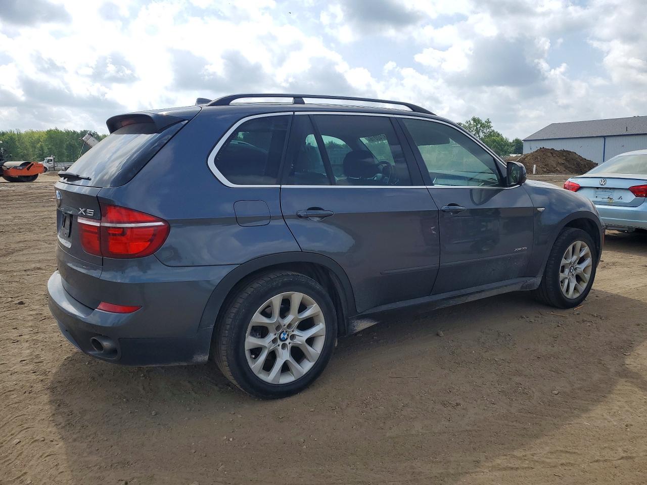 2013 Bmw X5 Xdrive35i Серый vin: 5UXZV4C56DL993885