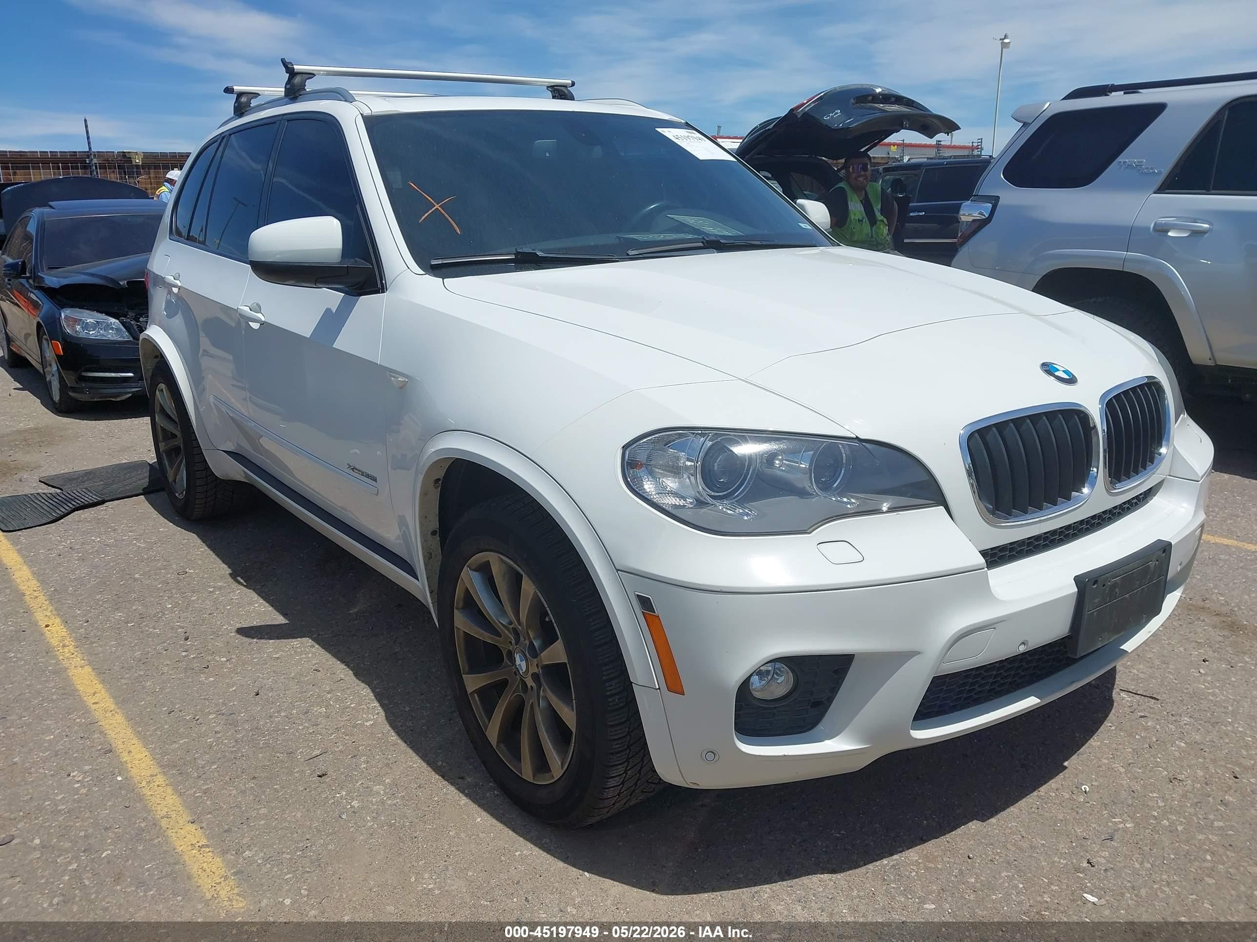 2013 Bmw X5 Xdrive35i/xdrive35i Premium/xdrive35i Sport Activity White vin: 5UXZV4C56DL994261