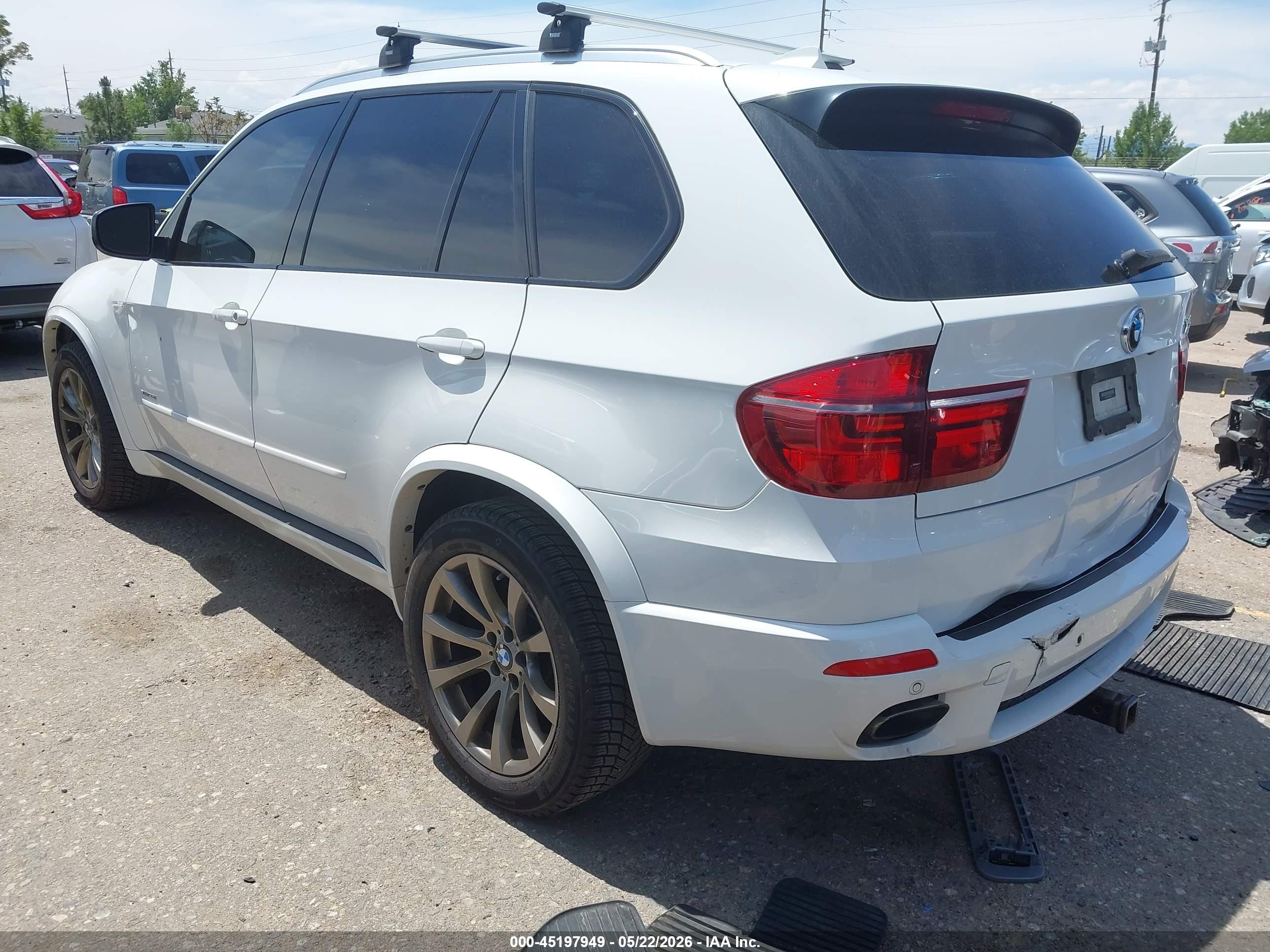 2013 Bmw X5 Xdrive35i/xdrive35i Premium/xdrive35i Sport Activity White vin: 5UXZV4C56DL994261