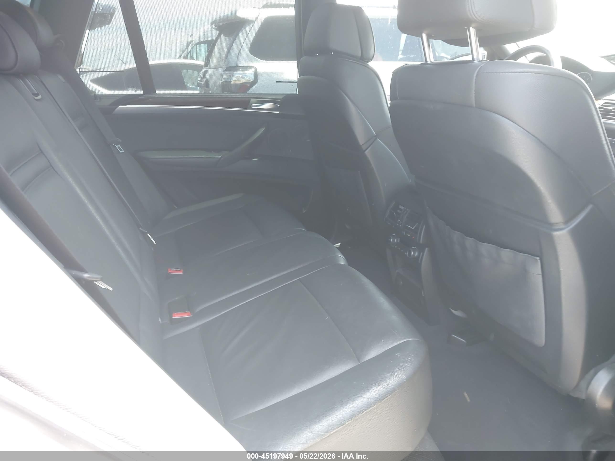 2013 Bmw X5 Xdrive35i/xdrive35i Premium/xdrive35i Sport Activity White vin: 5UXZV4C56DL994261