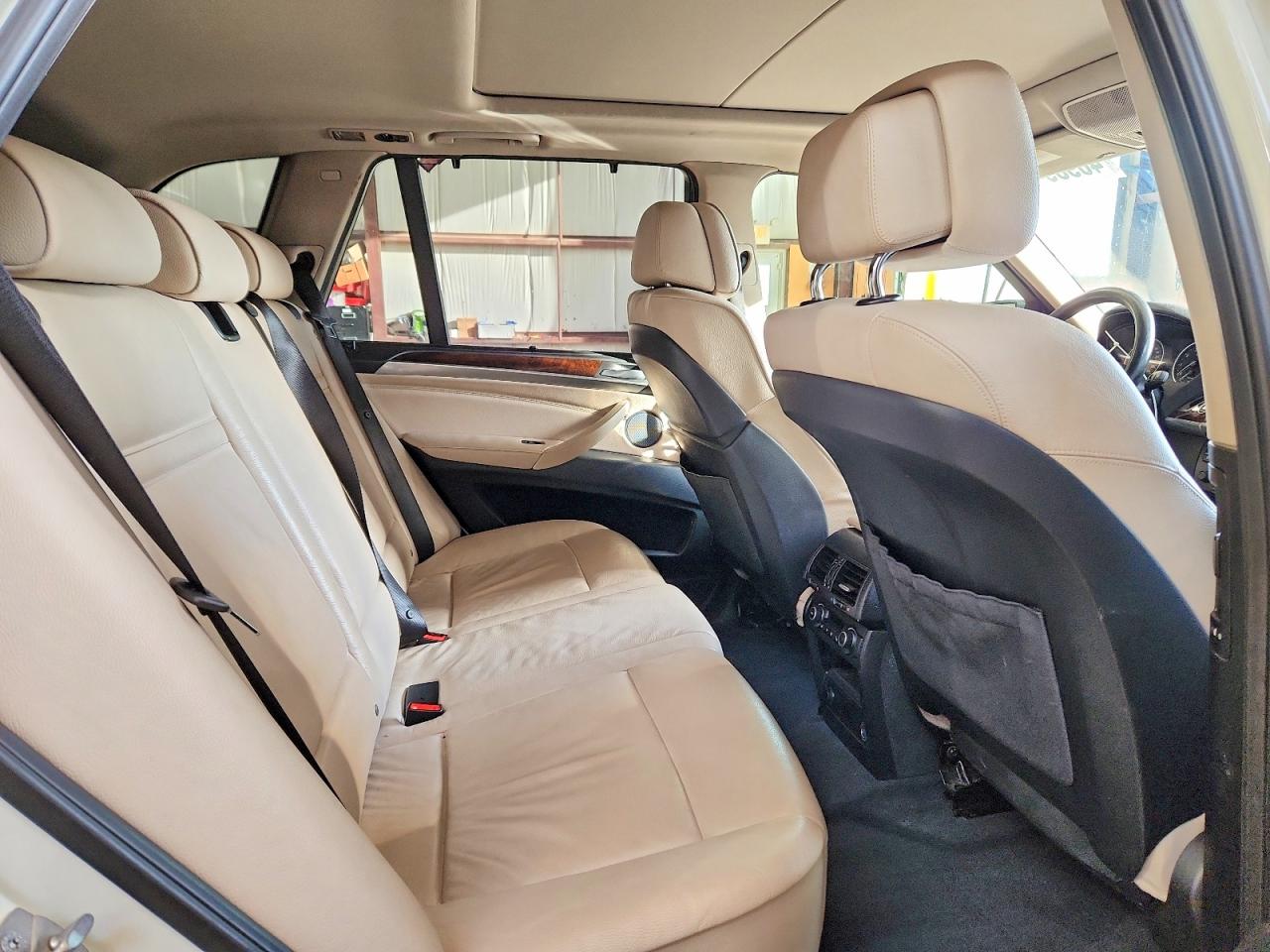 2012 Bmw X5 Xdrive35i White vin: 5UXZV4C57CL754618