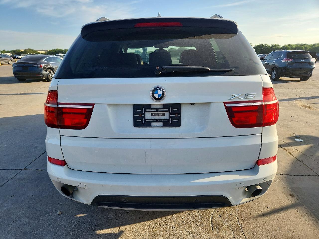 2012 Bmw X5 Xdrive35i White vin: 5UXZV4C57CL889713