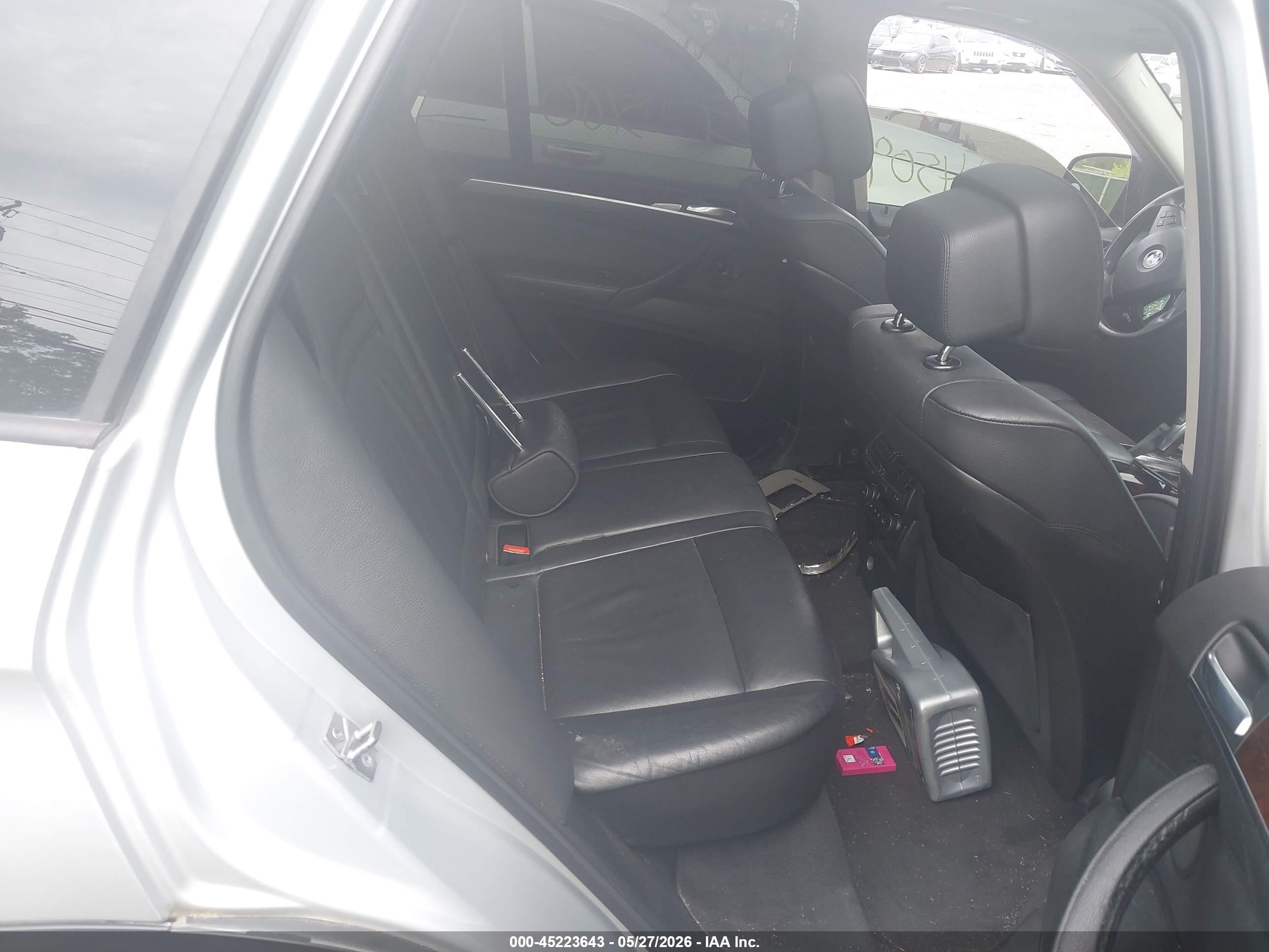 2012 Bmw X5 Xdrive35i/xdrive35i Premium/xdrive35i Sport Activity Silver vin: 5UXZV4C57CL990704