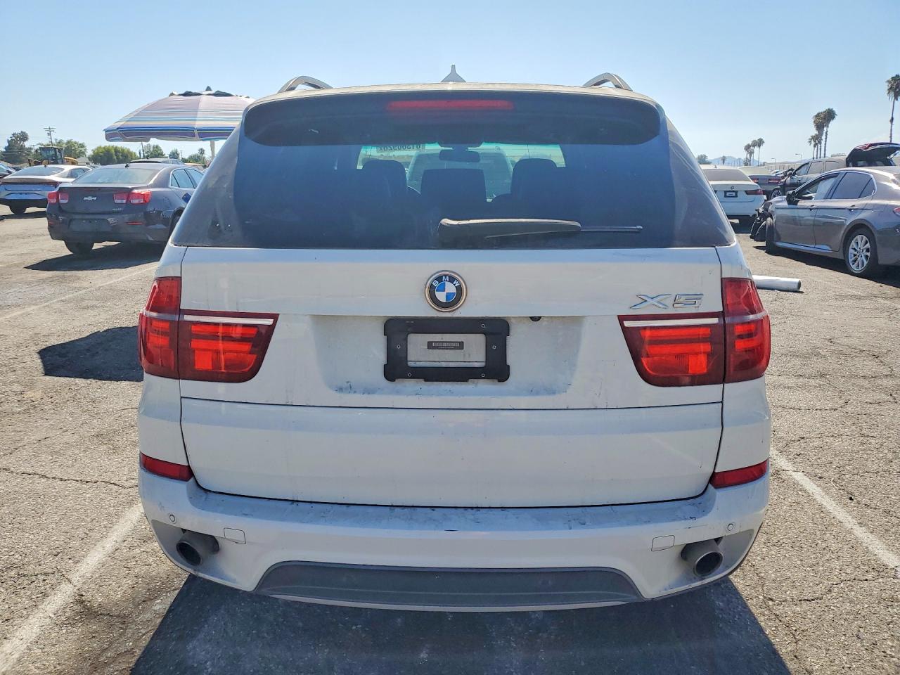 2013 Bmw X5 Xdrive35i White vin: 5UXZV4C57D0B06346