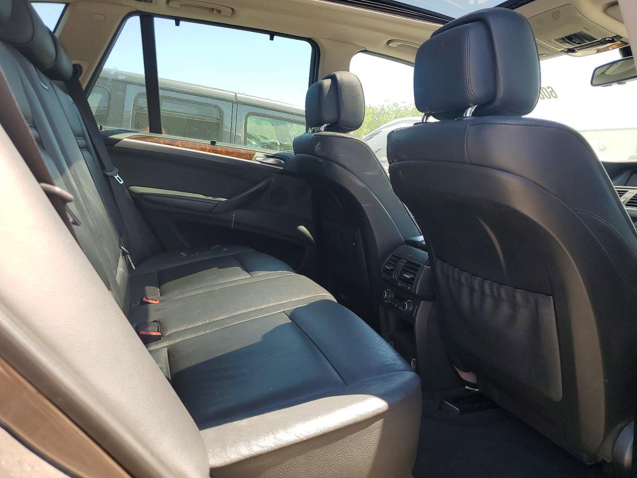 2013 Bmw X5 Xdrive35i Brown vin: 5UXZV4C57D0B19324