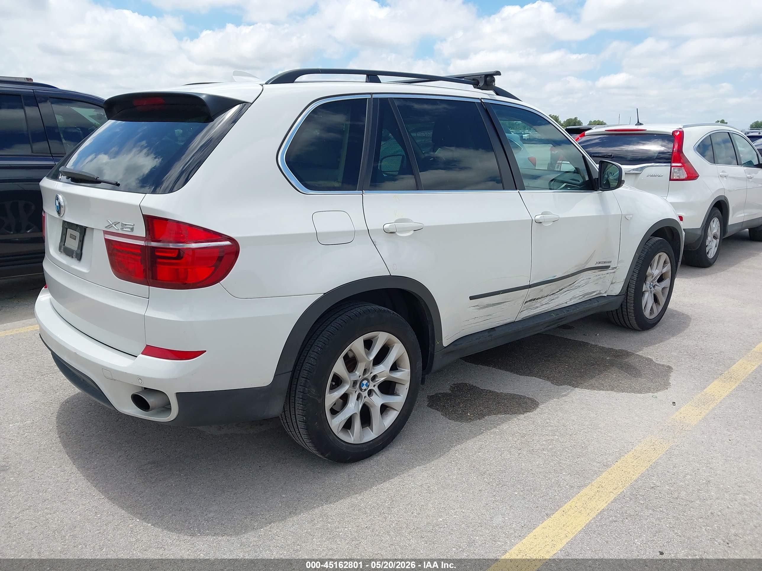 2013 Bmw X5 Xdrive35i/xdrive35i Premium/xdrive35i Sport Activity White vin: 5UXZV4C57D0E14472