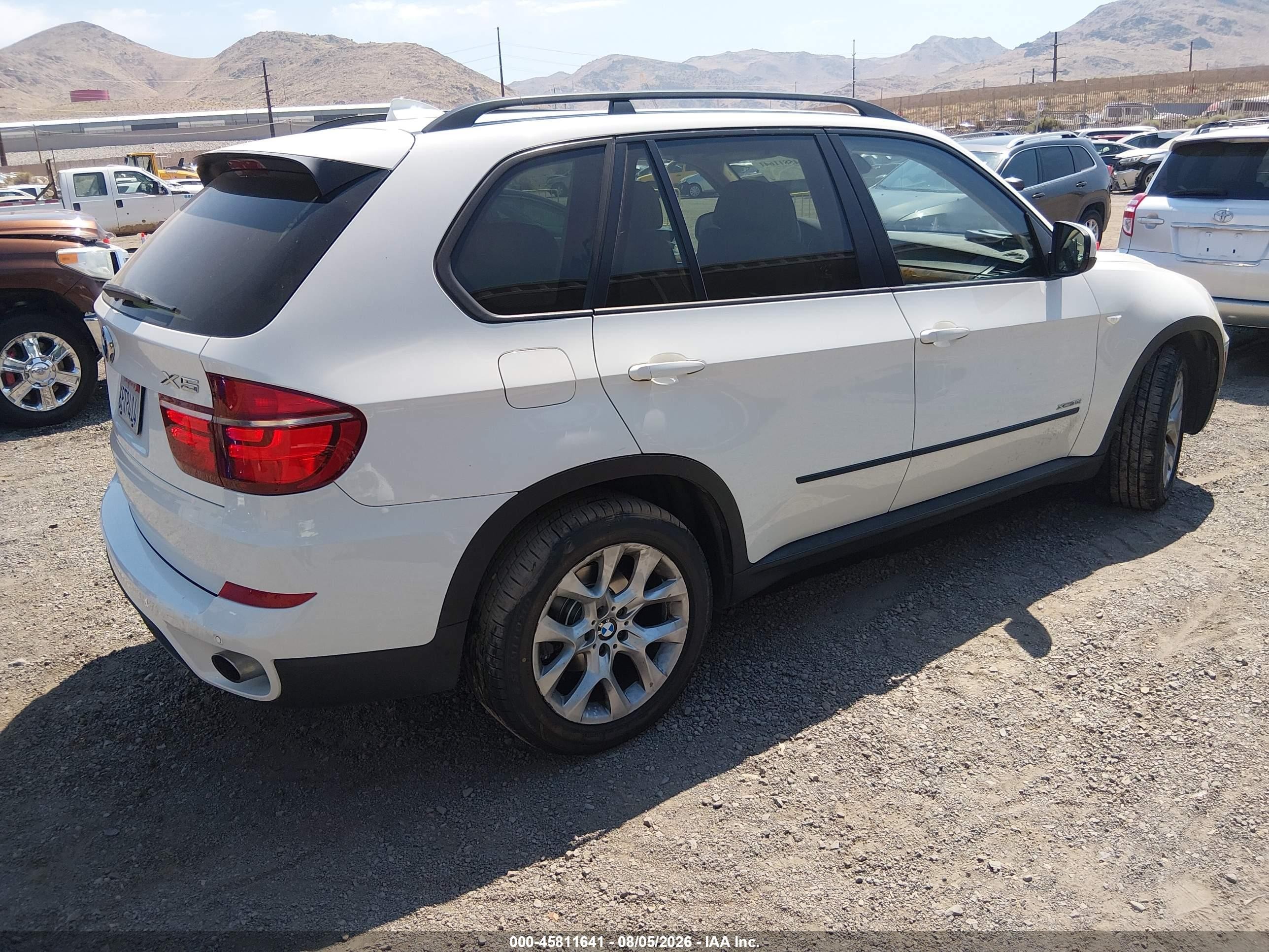 2011 Bmw X5 Xdrive35i/xdrive35i Premium/xdrive35i Sport Activity Белый vin: 5UXZV4C58BL416286