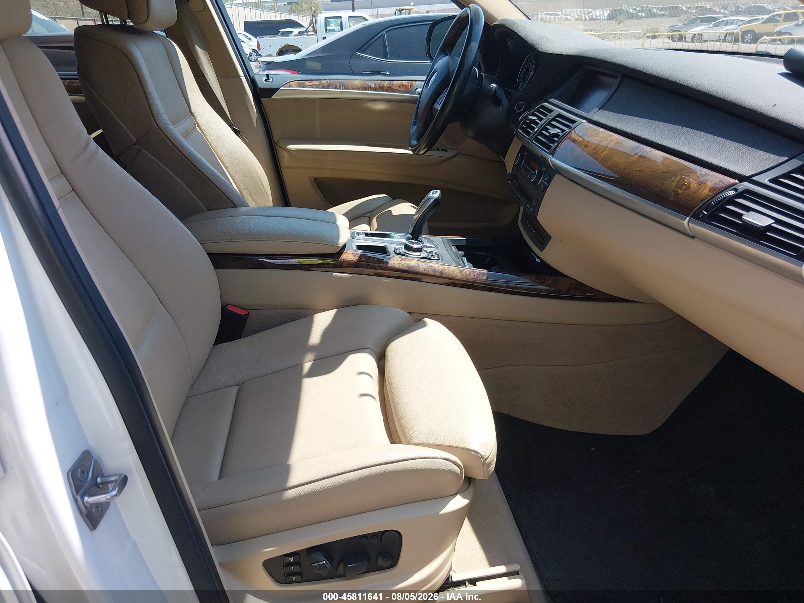 2011 Bmw X5 Xdrive35i/xdrive35i Premium/xdrive35i Sport Activity Белый vin: 5UXZV4C58BL416286