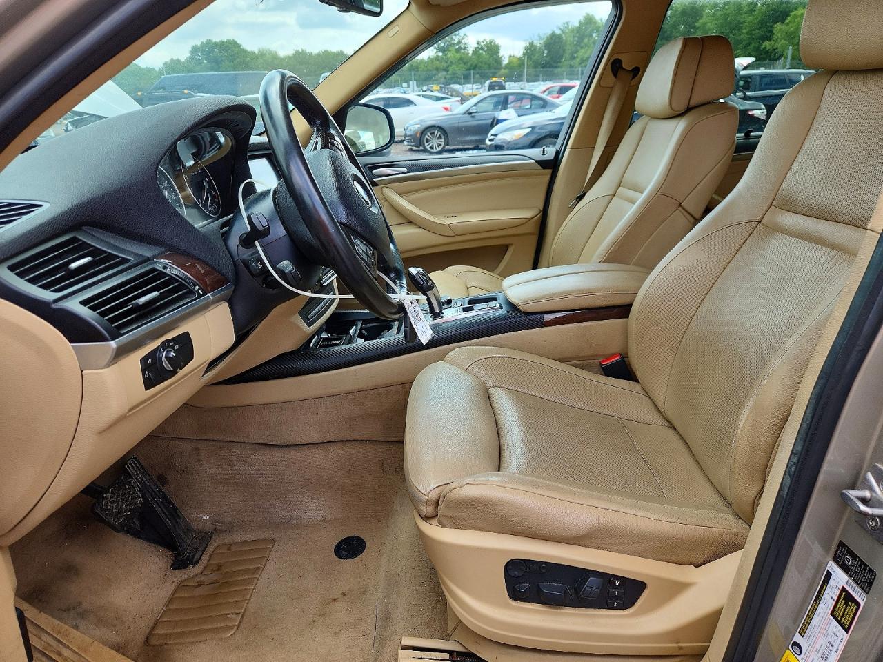 2011 Bmw X5 Xdrive35i Beige vin: 5UXZV4C58BL741925