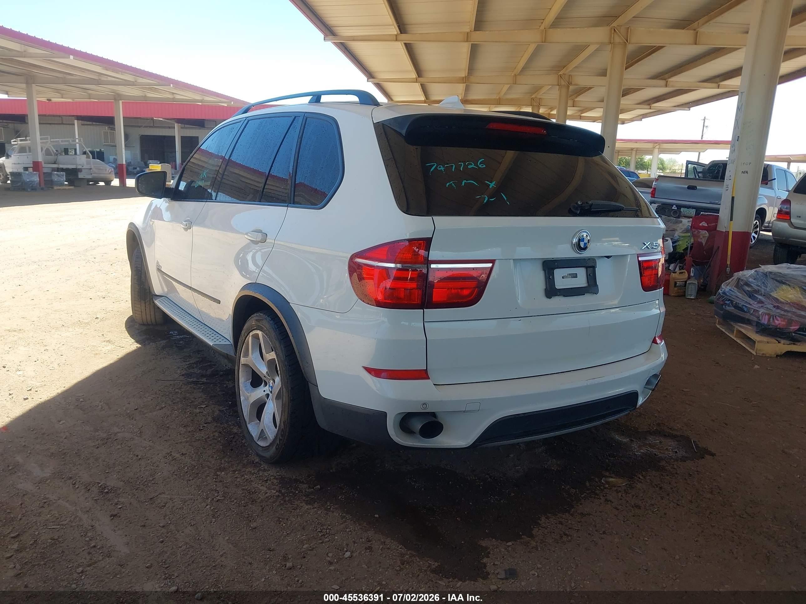 2012 Bmw X5 Xdrive35i/xdrive35i Premium/xdrive35i Sport Activity White vin: 5UXZV4C58CL747726